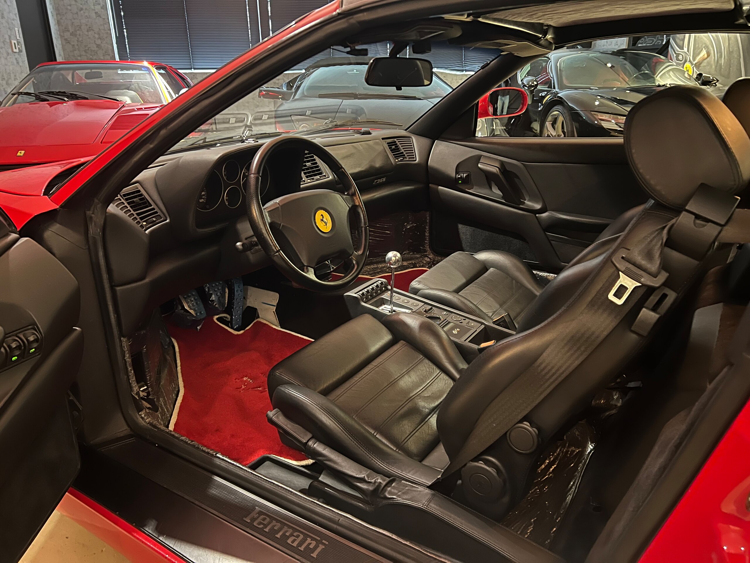 1999 Ferrari F355 GTS — Photo 6 / 17