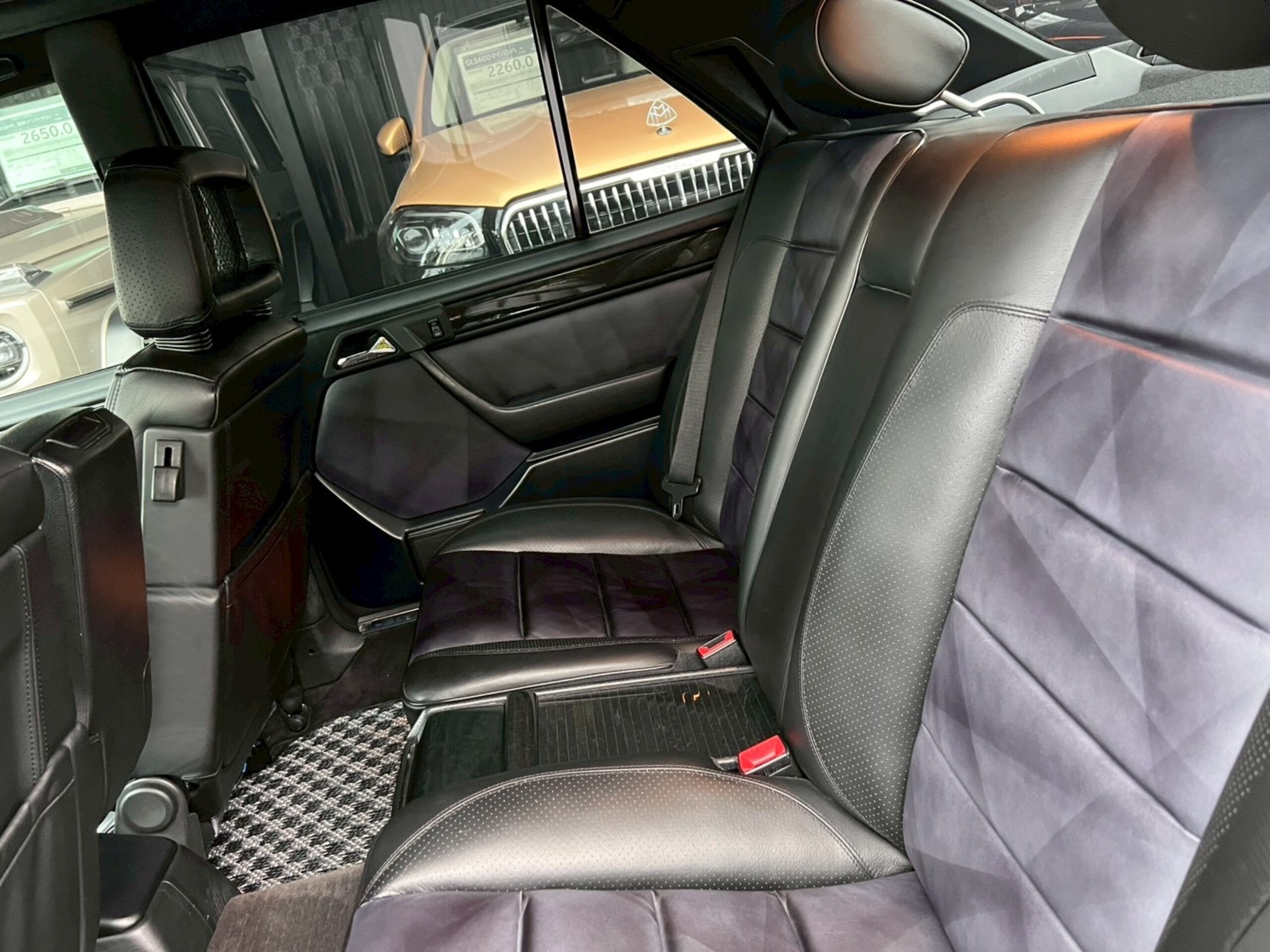 1995 Mercedes Benz E60 AMG — Photo 10 / 74