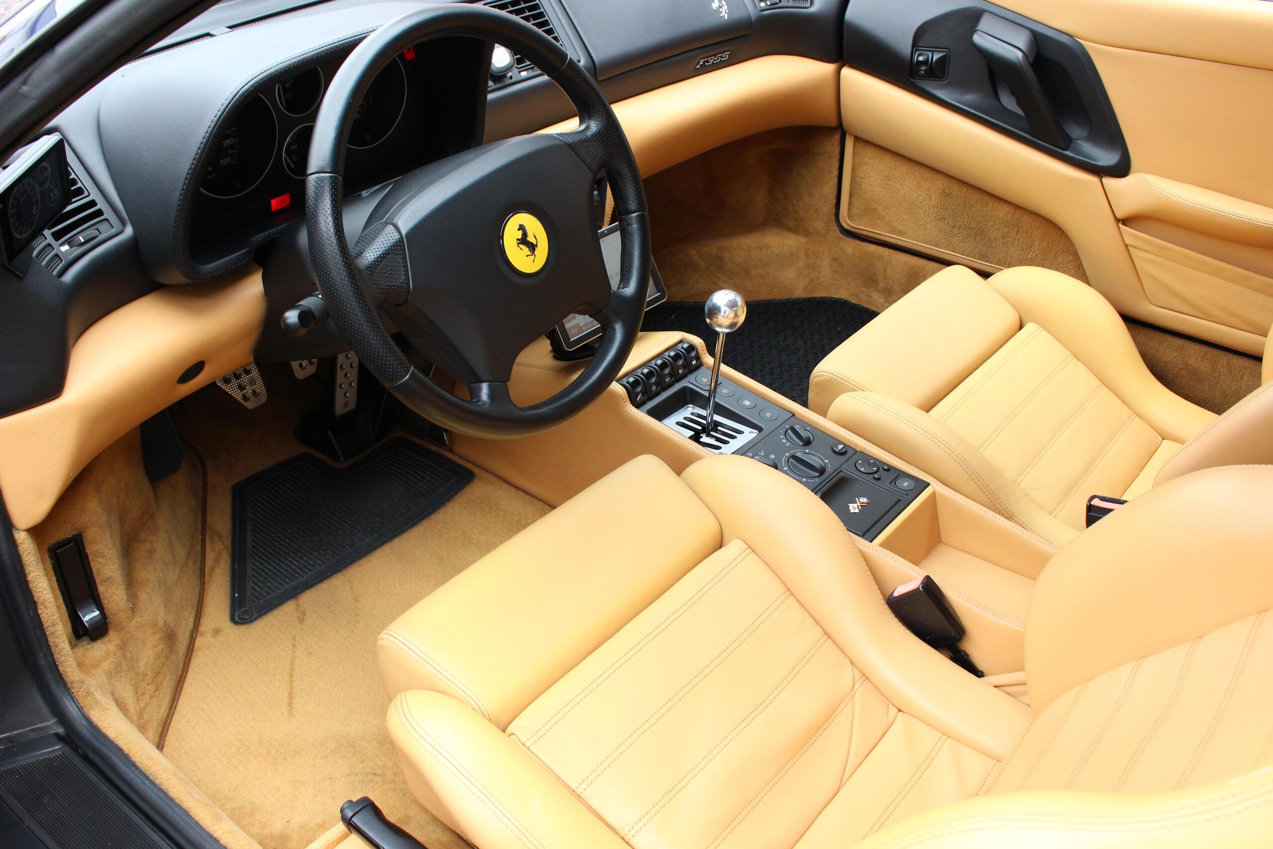 1997 Ferrari F355 Berlinetta — Photo 8 / 16
