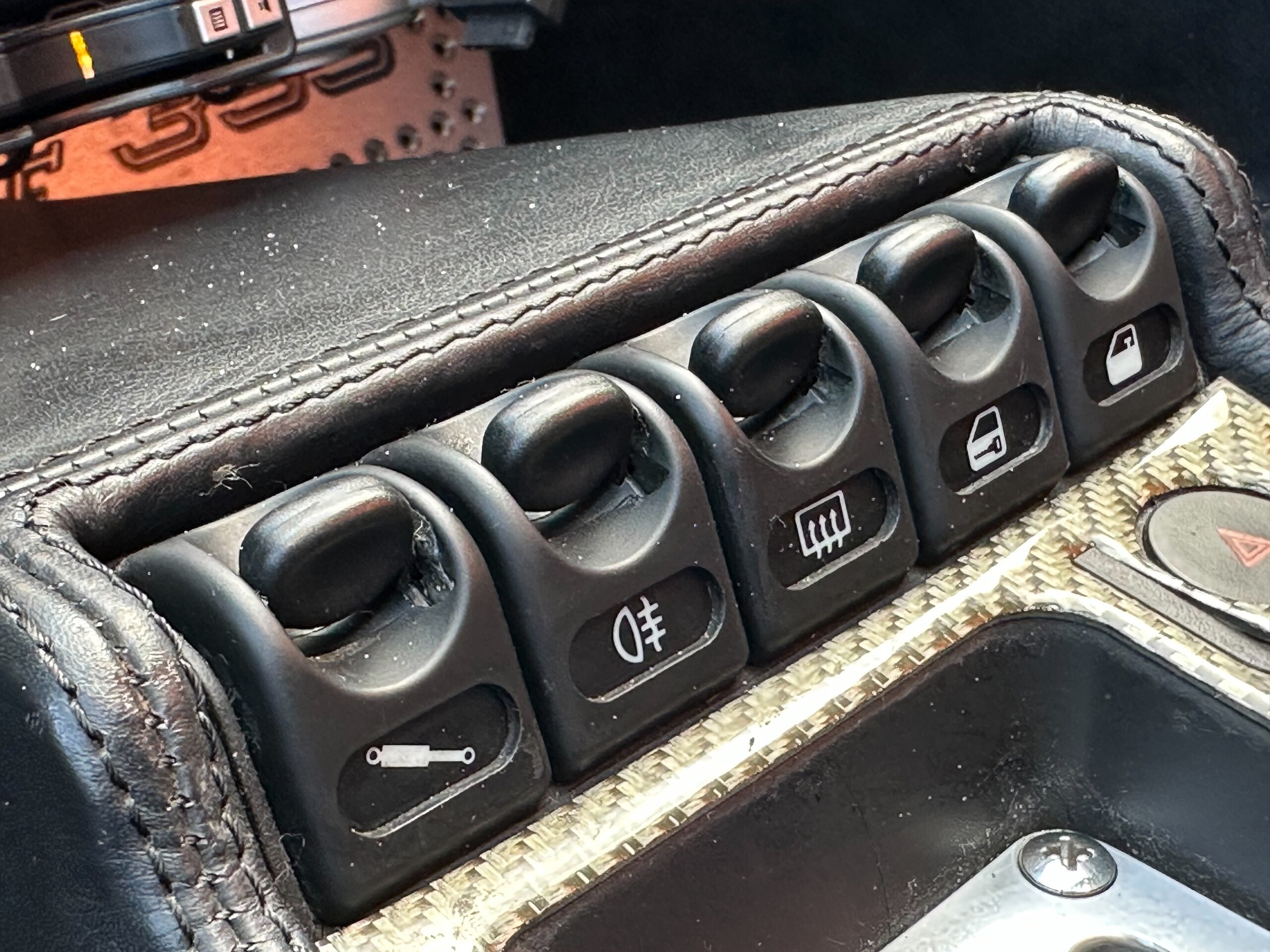 1995 Ferrari F355 GTS — Photo 26 / 44
