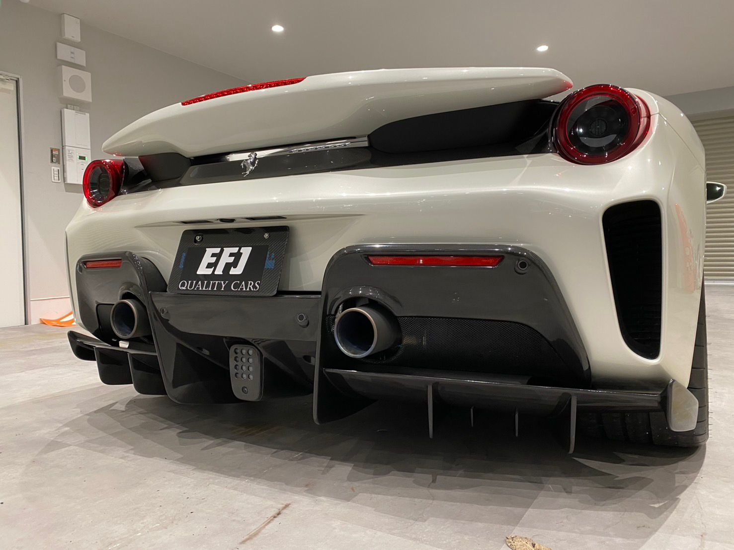 2019 Ferrari 488 Pista — Photo 8 / 24