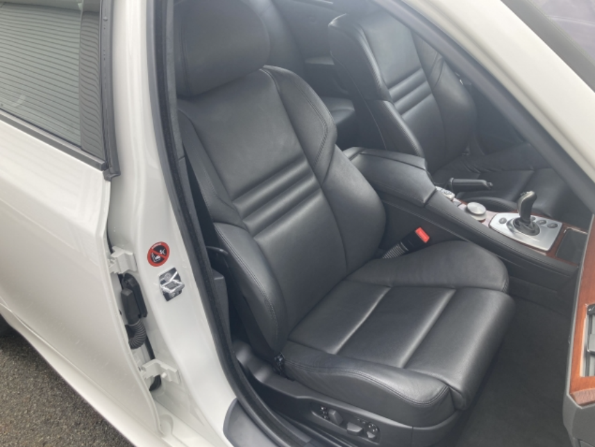 2007 BMW M5 — Photo 16 / 17