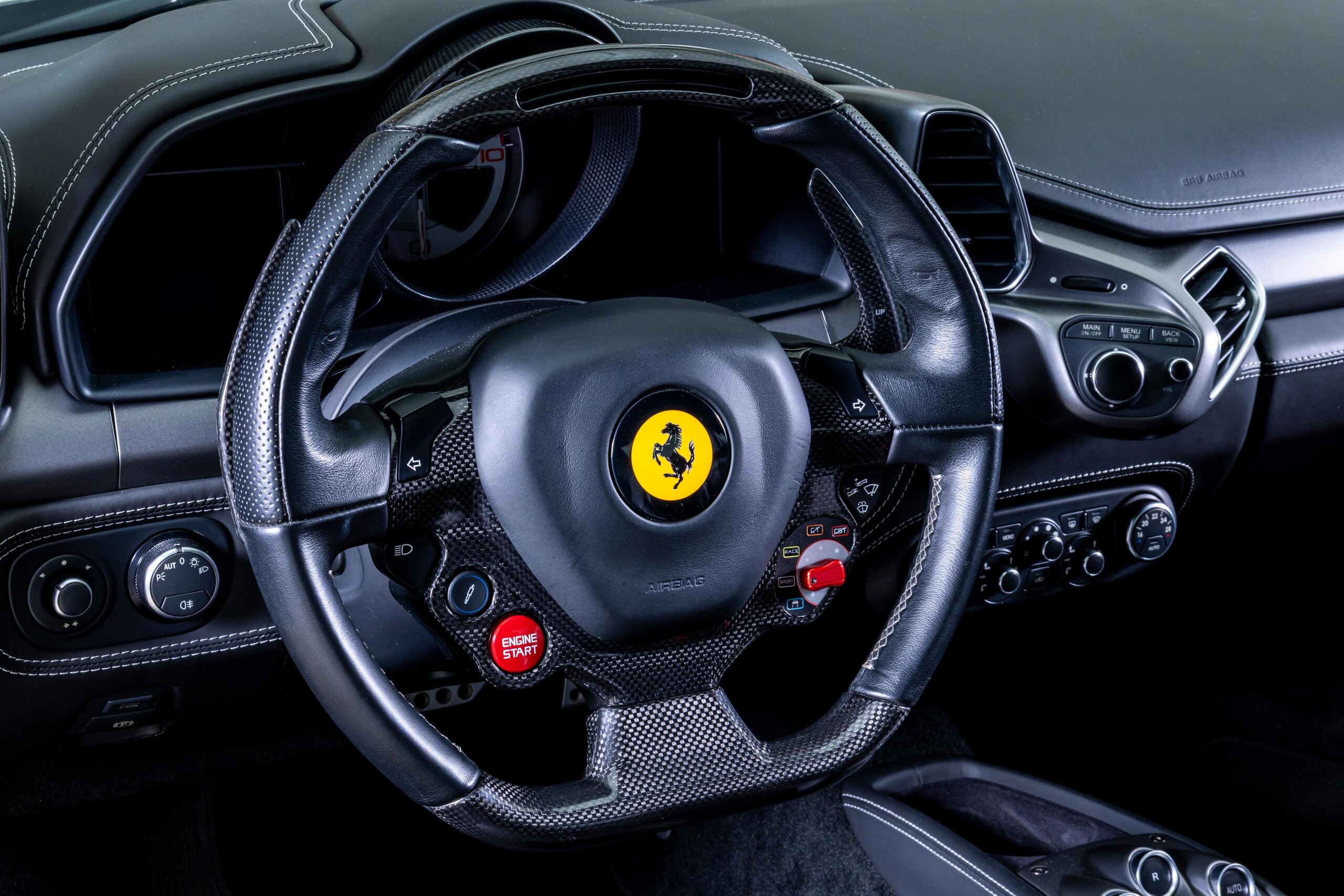 2011 Ferrari 458 Italia F1 DCT — Photo 18 / 24