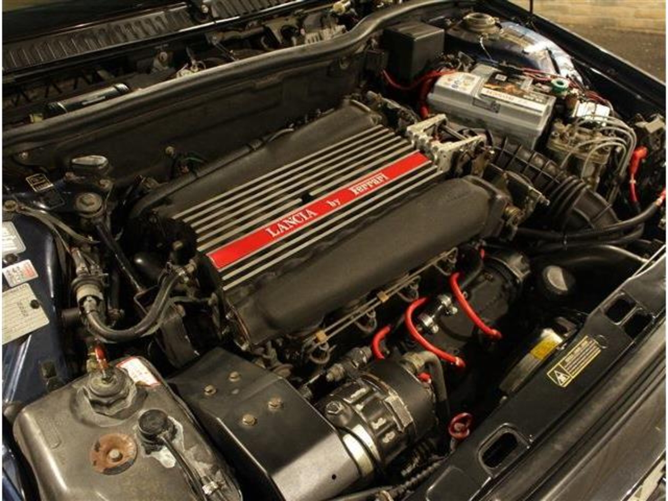 1993 Lancia Thema 8.32 — Photo 12 / 13