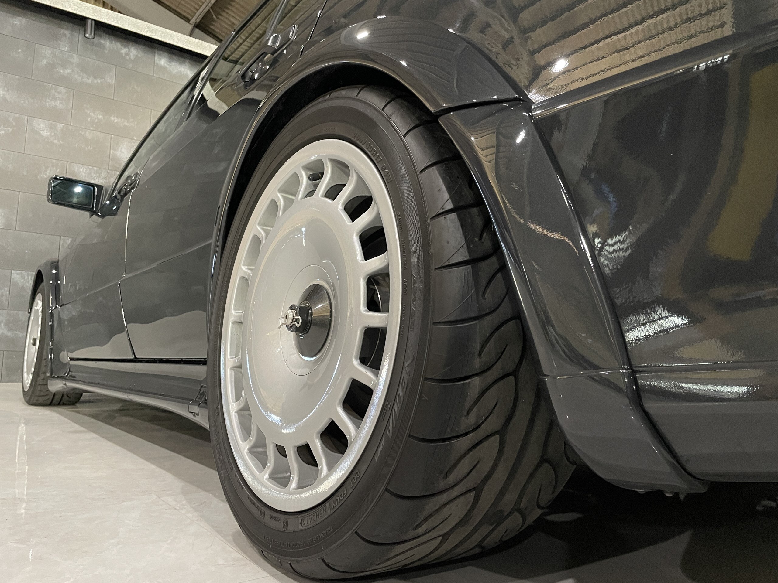 1991 Mercedes Benz 190E — Photo 12 / 36