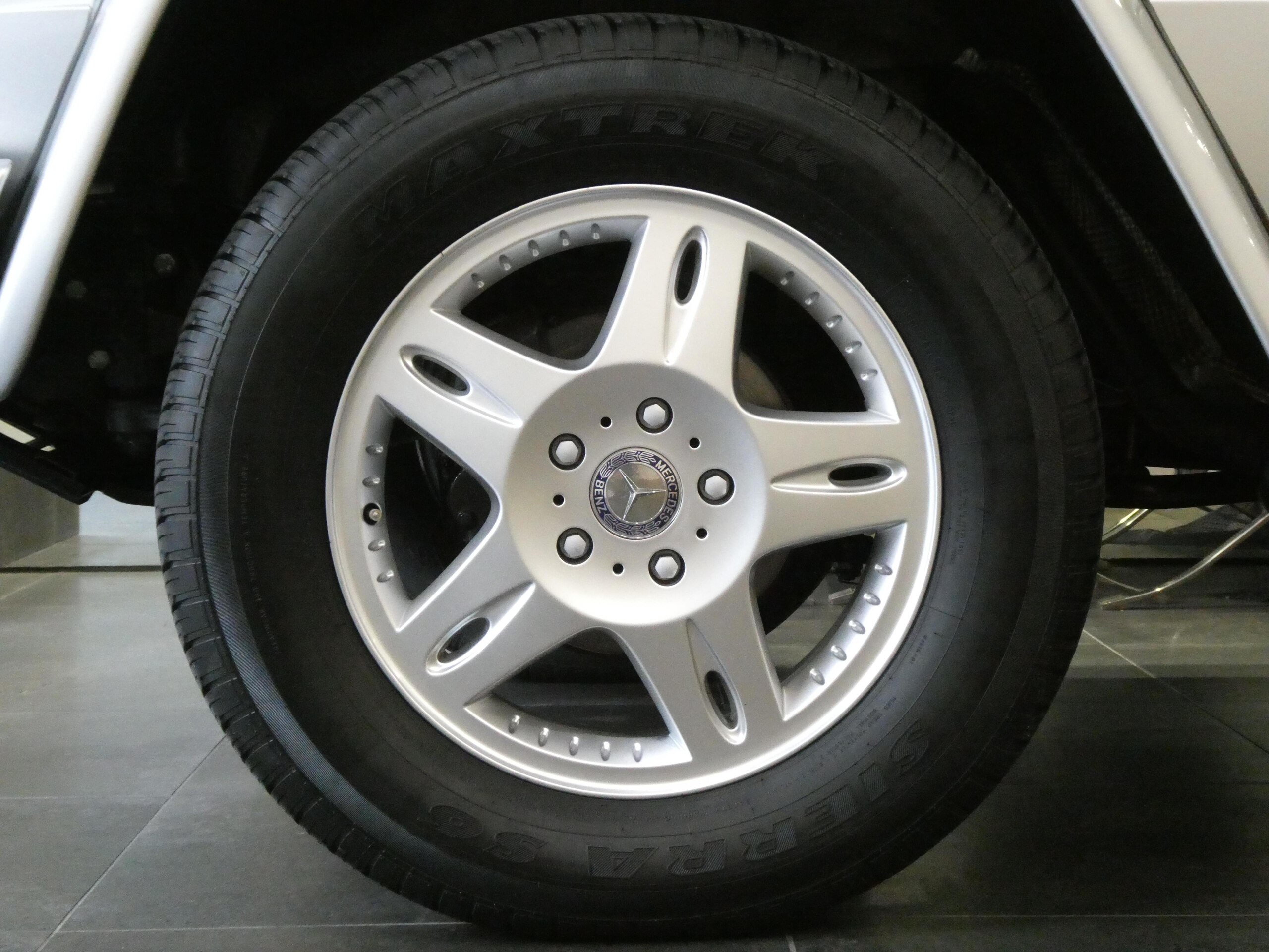 2003 Mercedes Benz G320 — Photo 24 / 28