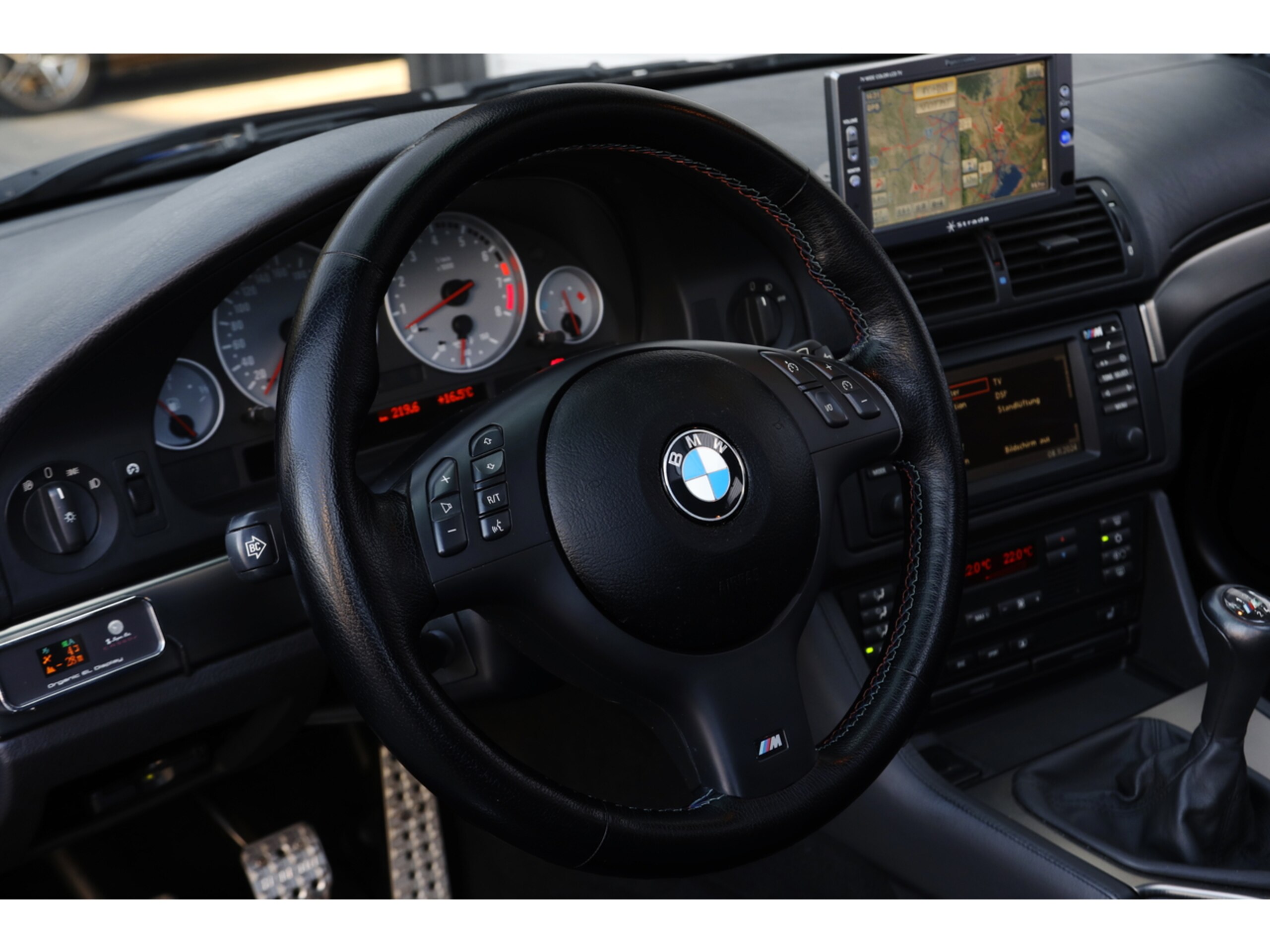 2002 BMW M5 — Photo 9 / 19