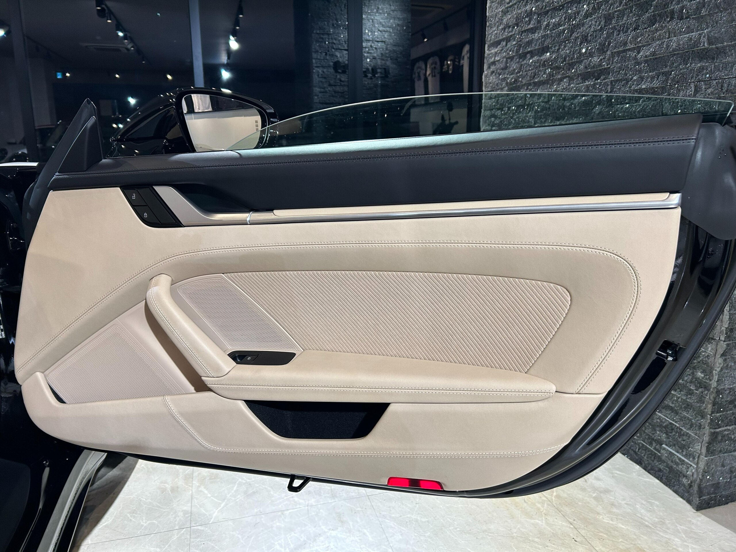 2020 Porsche 911 Targa 4S — Photo 62 / 78