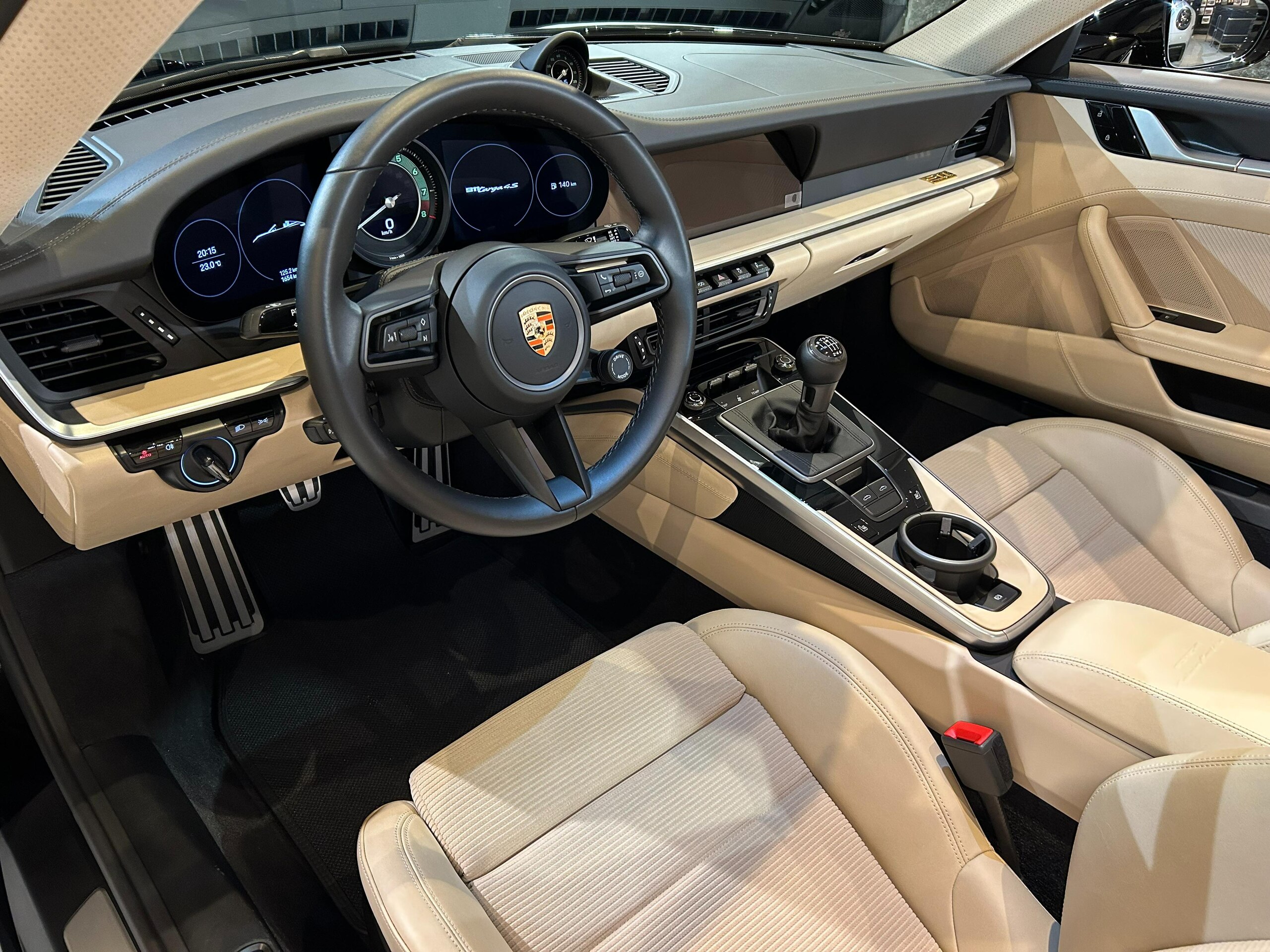 2020 Porsche 911 Targa 4S — Photo 7 / 78