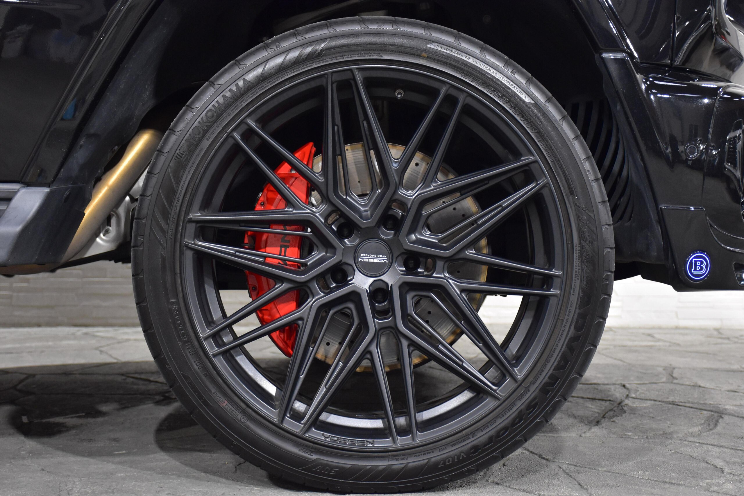 2020 Mercedes Benz G63 AMG — Photo 9 / 32