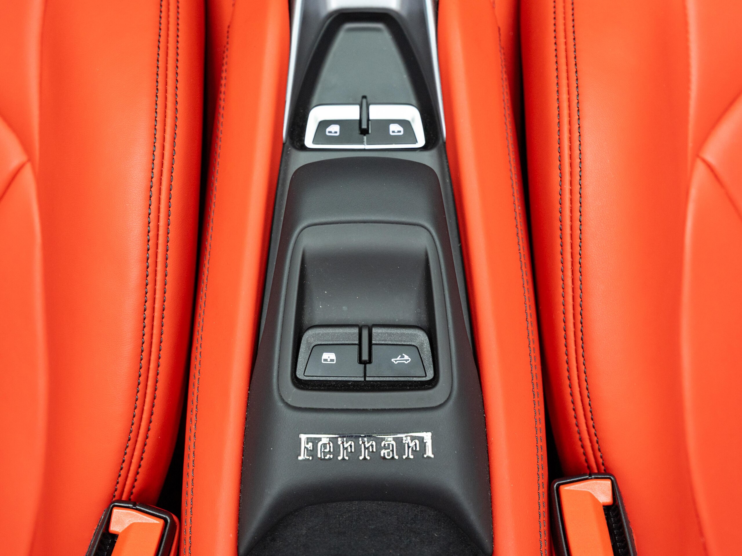 2020 Ferrari F8 Spider — Photo 17 / 26