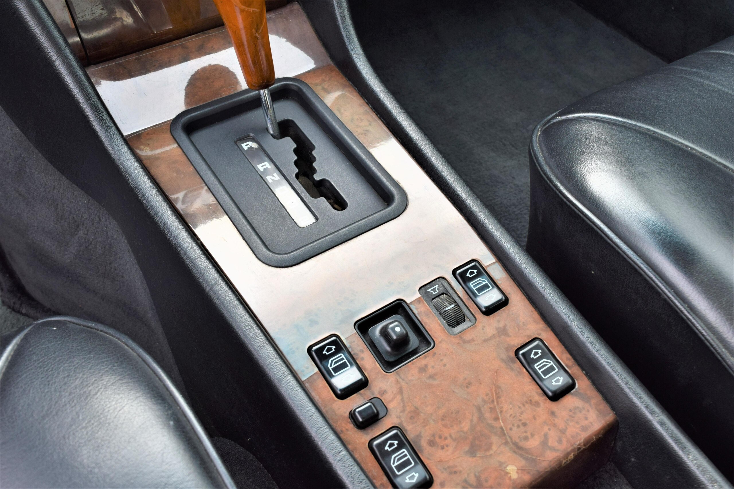 1988 Mercedes Benz 300E 3.2 AMG — Photo 12 / 20