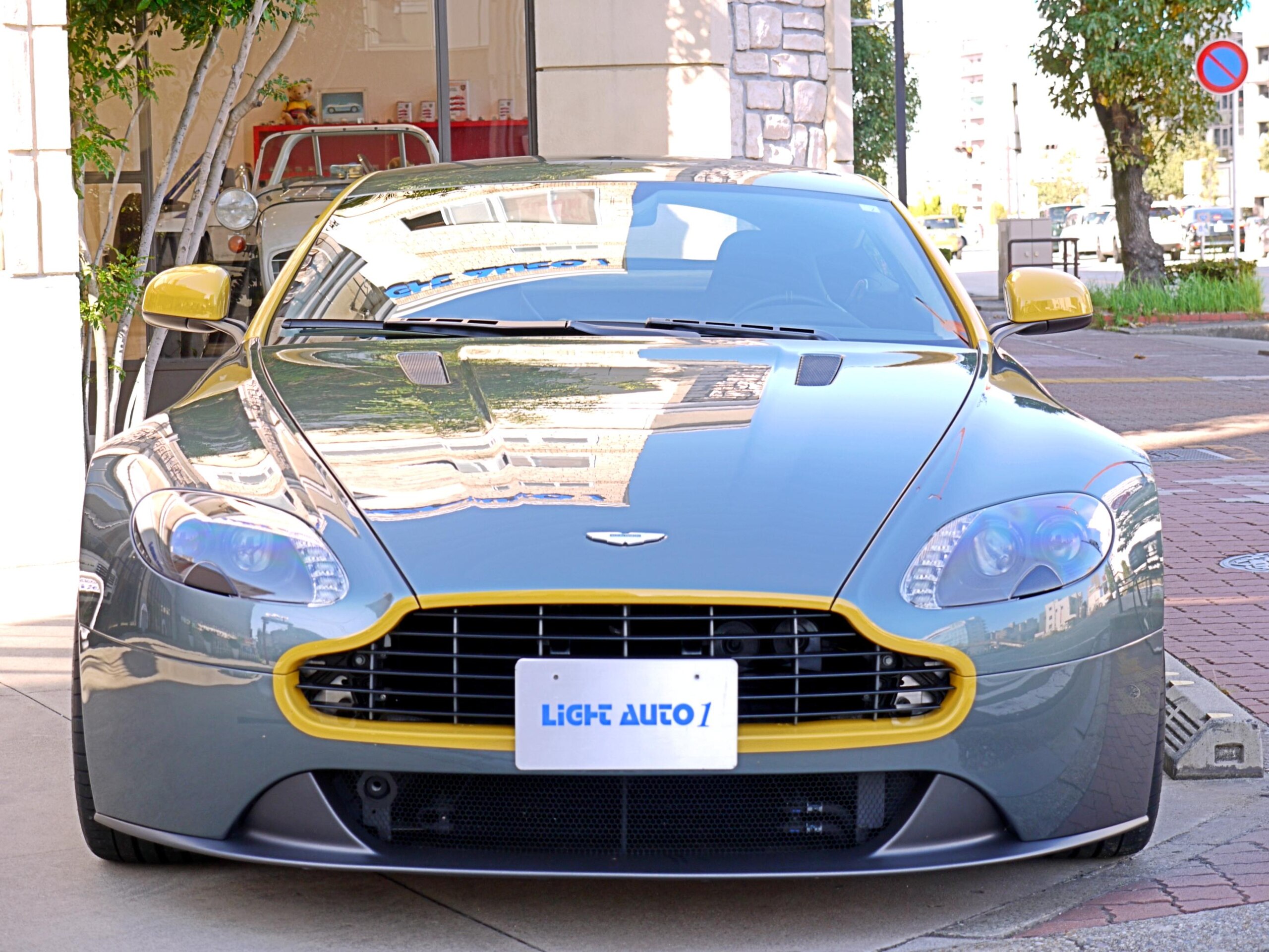 2016 Aston Martin V8 Vantage N430 for sale in Japan