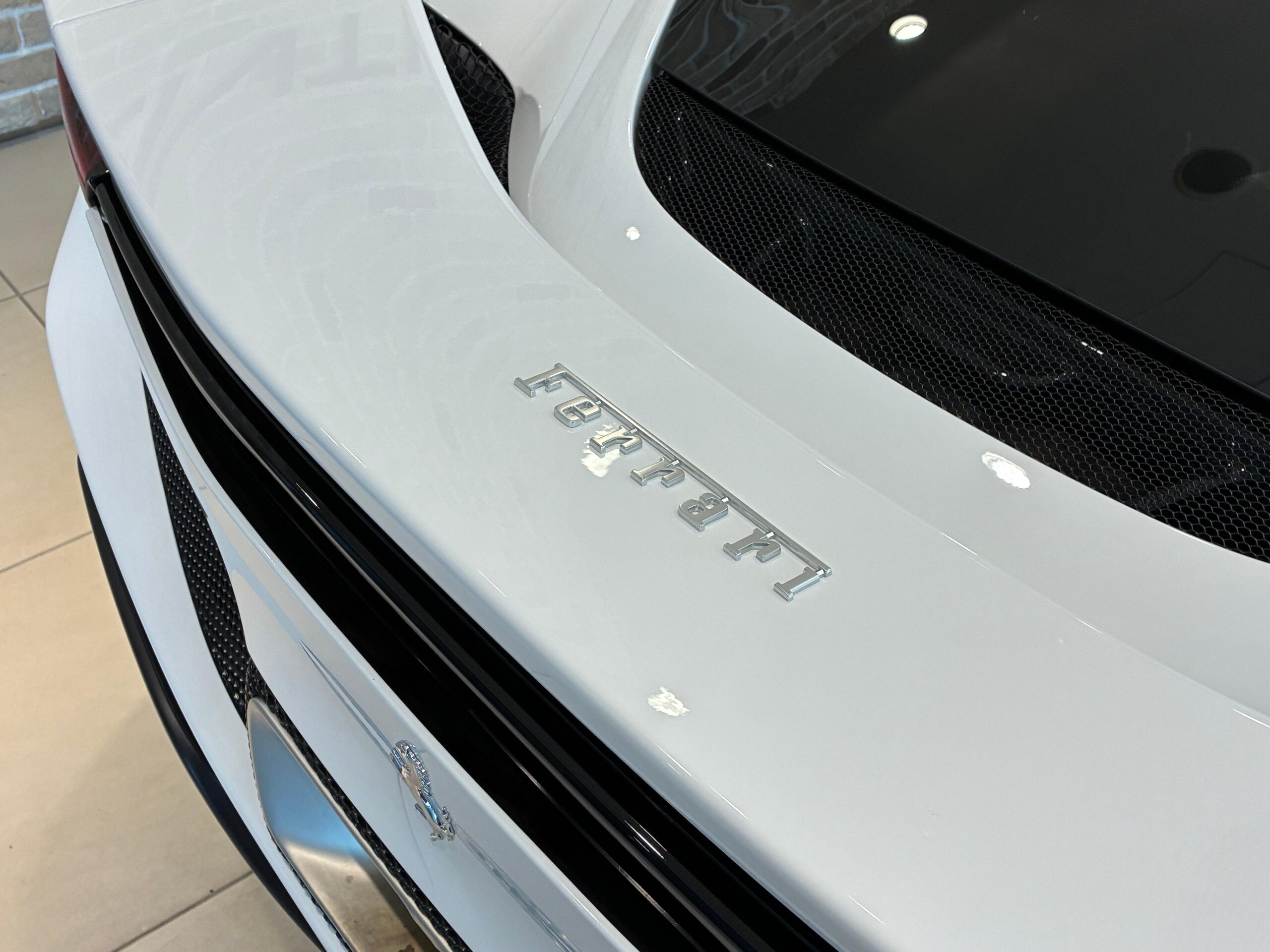 2025 Ferrari 296GTS — Photo 35 / 76