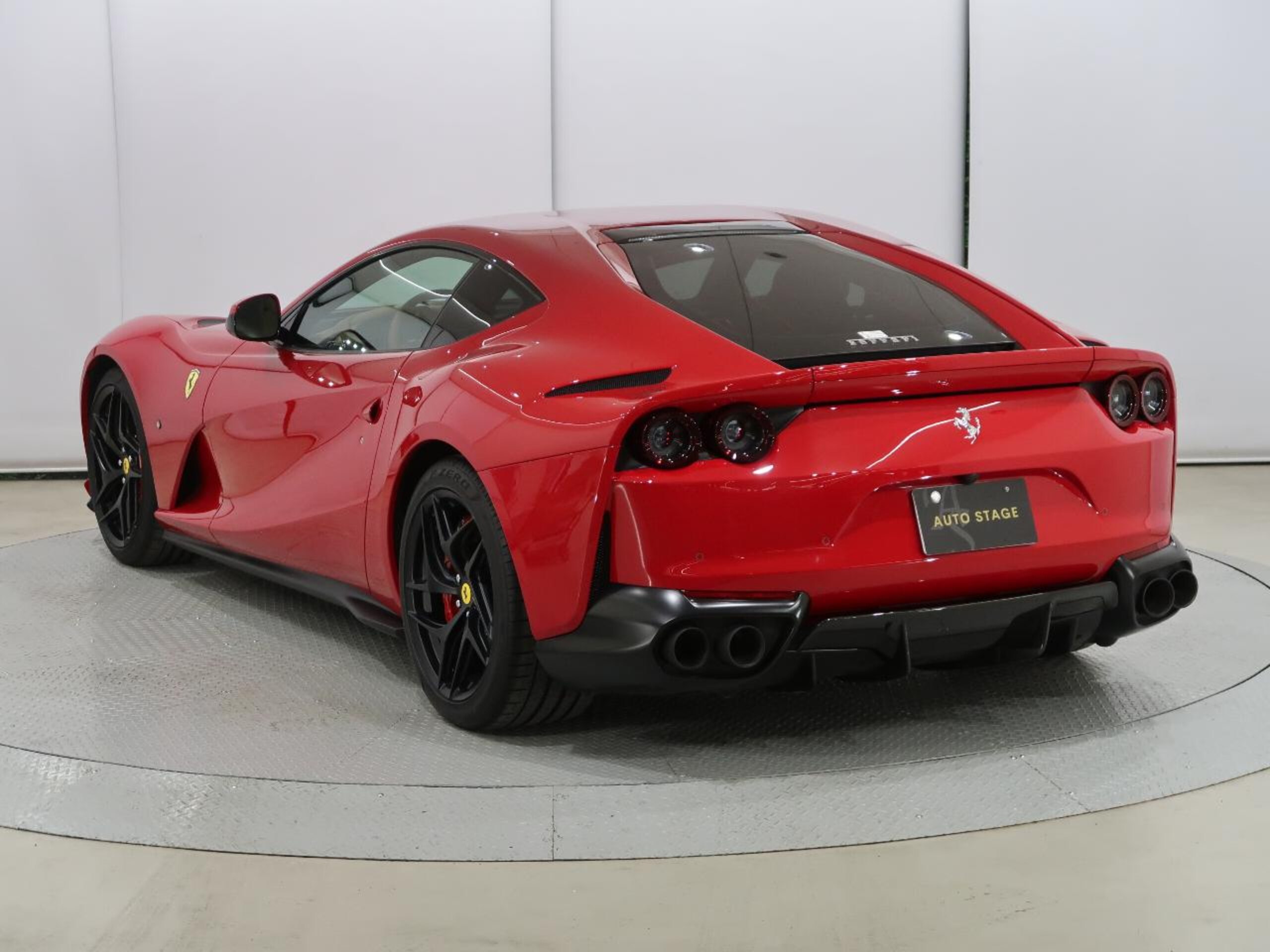 2018 Ferrari 812 Superfast — Photo 8 / 51