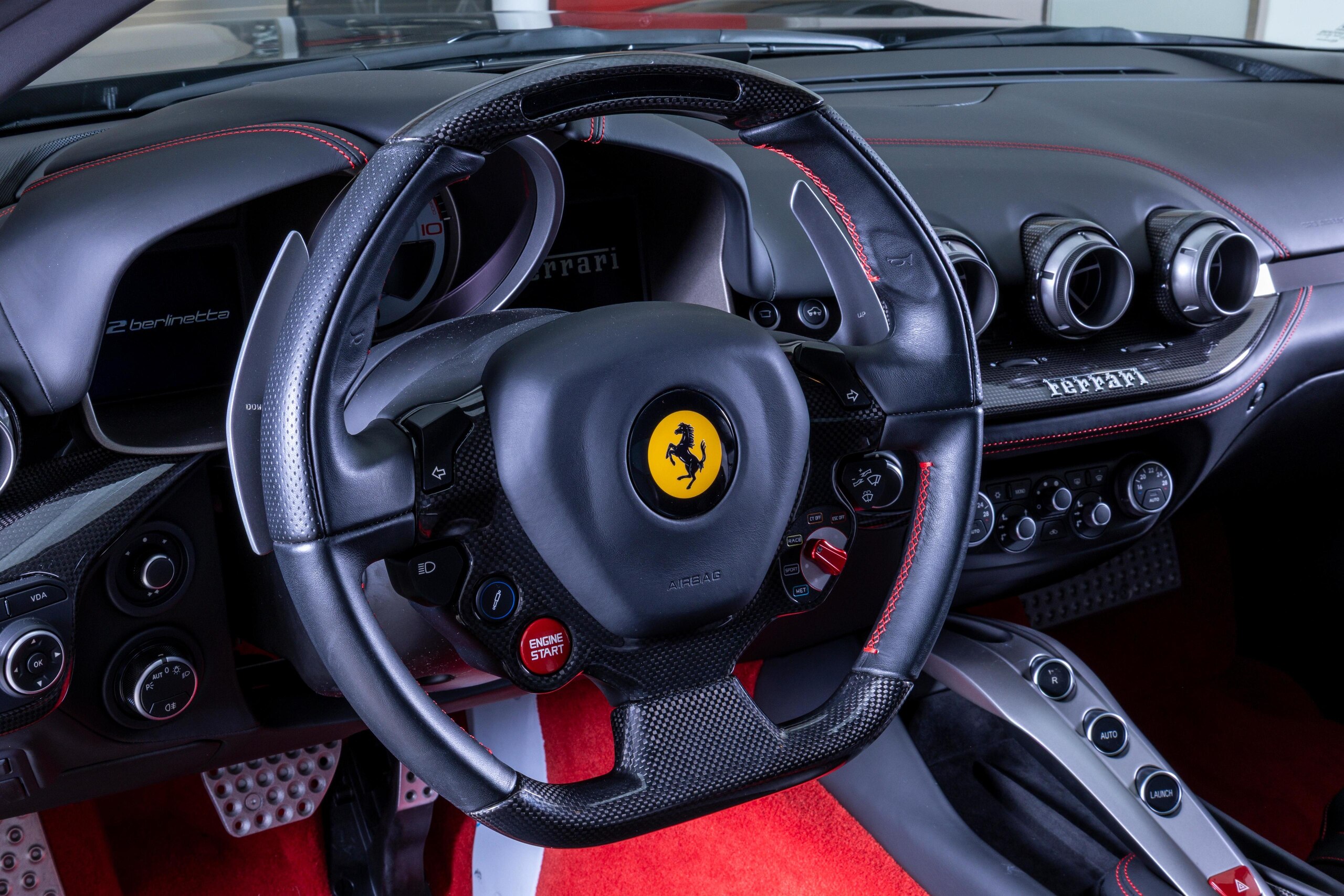 2016 Ferrari F12 Berlinetta — Photo 9 / 19