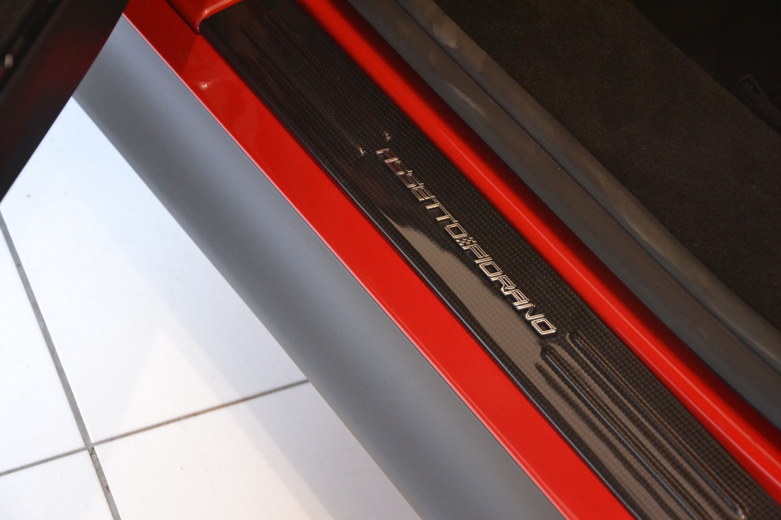 2021 Ferrari SF90 Stradale — Photo 12 / 19