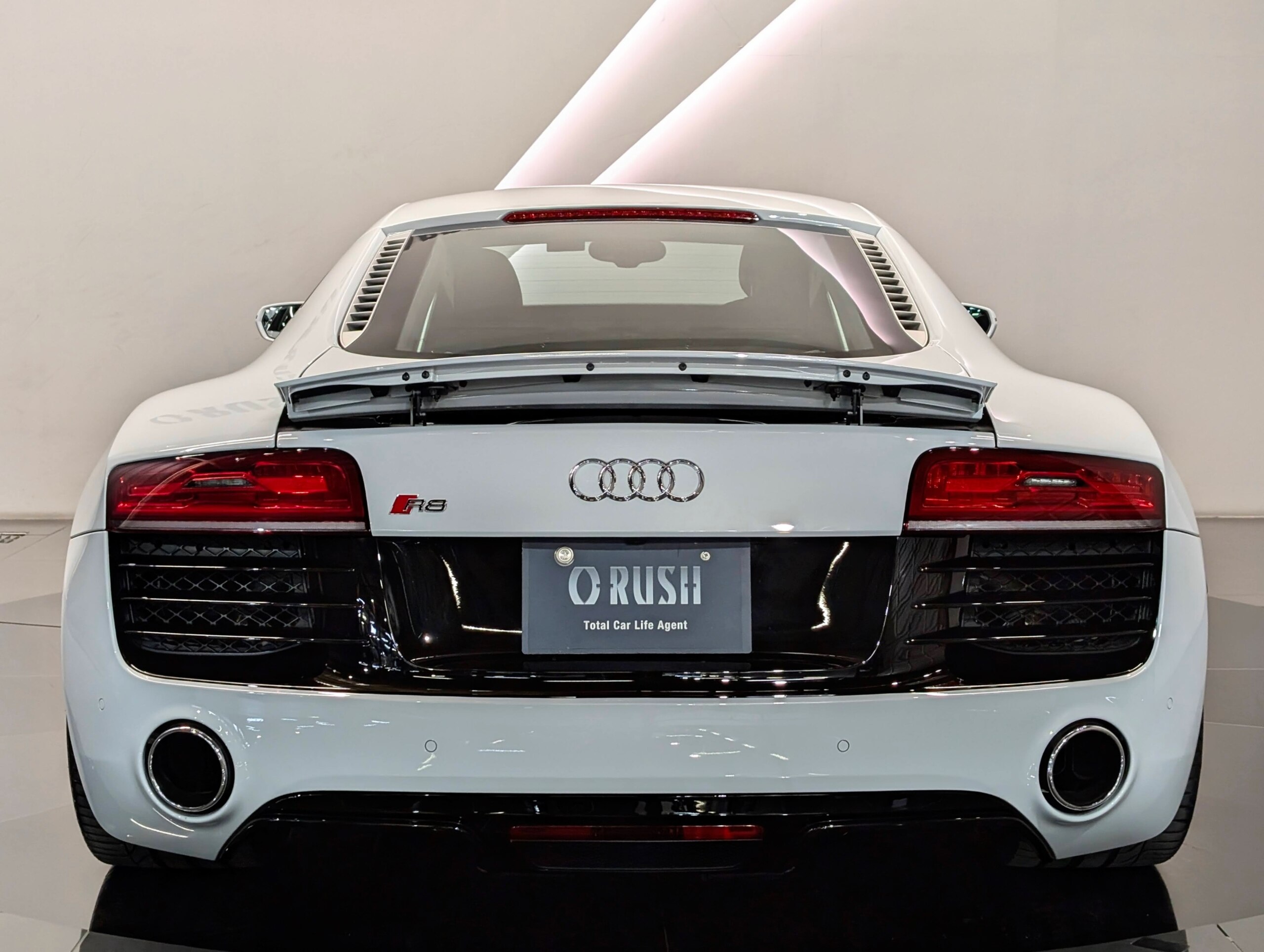 2014 Audi R8 5.2 FSI Quattro for sale in Japan
