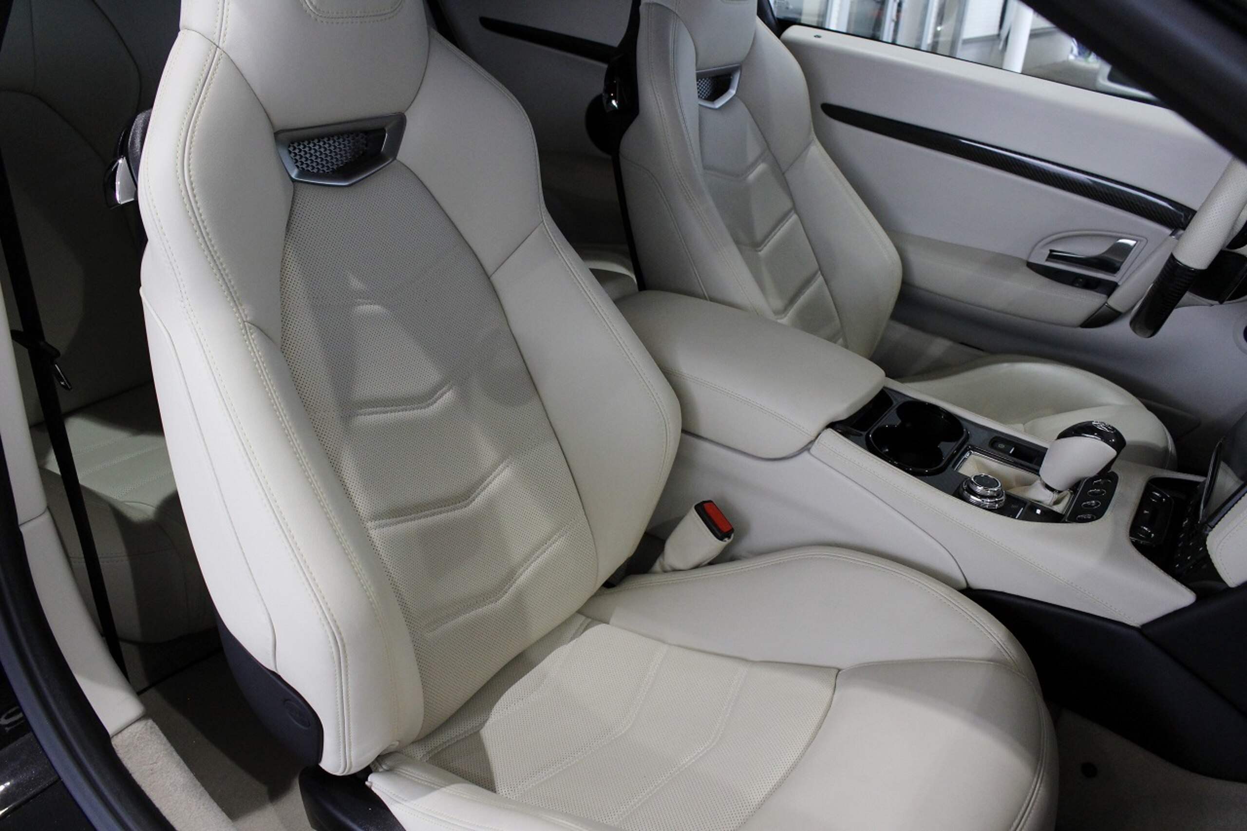 2019 Maserati GranTurismo Sport — Photo 16 / 21