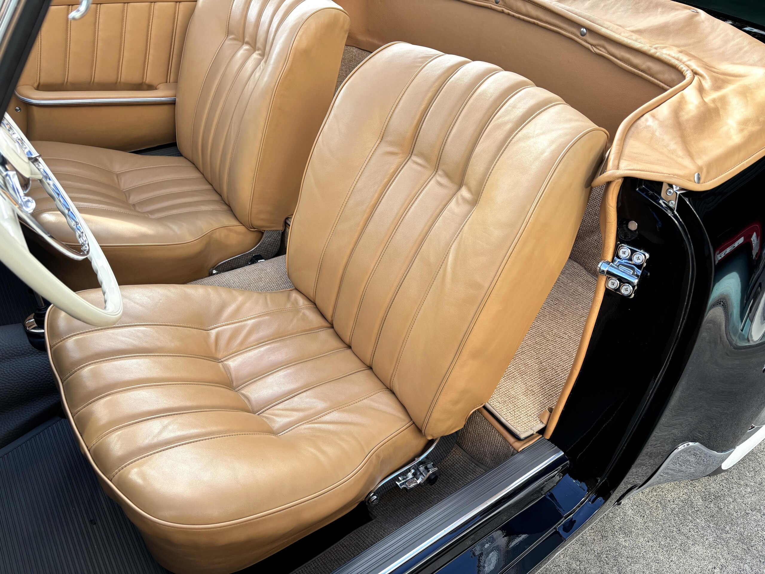 1959 Mercedes Benz 190SL — Photo 10 / 17