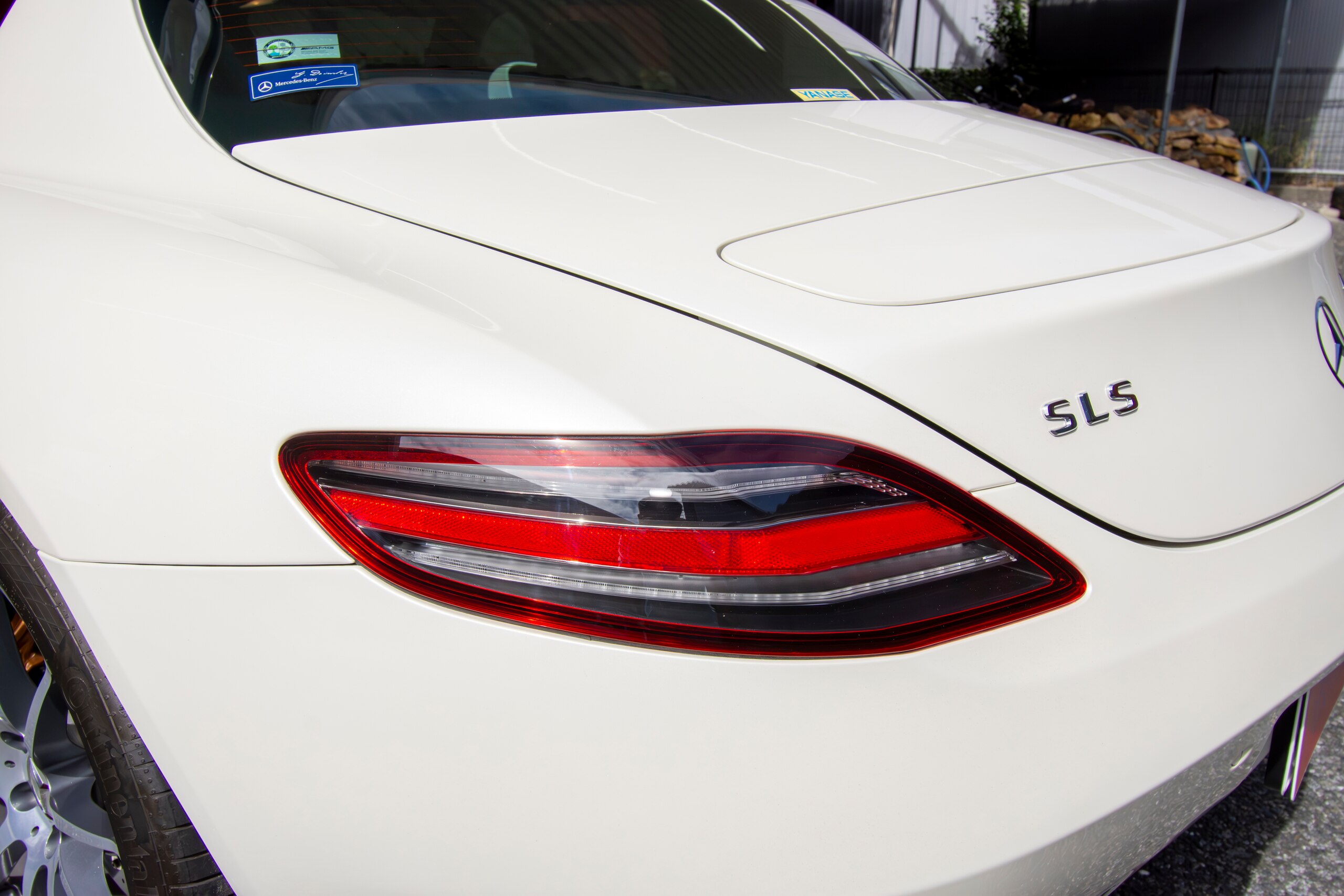 2010 Mercedes Benz SLS AMG — Photo 19 / 23