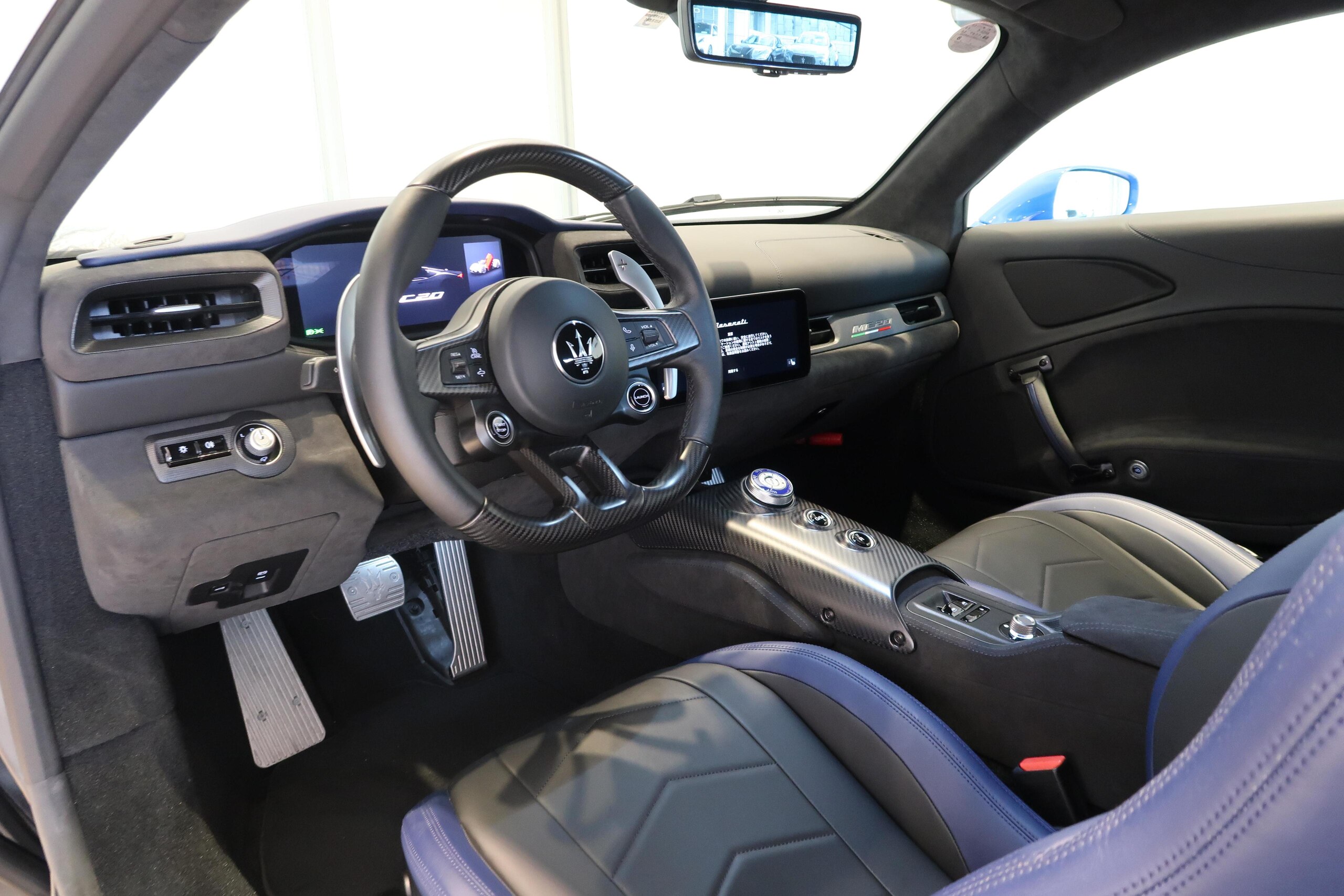 2022 Maserati MC20 — Photo 13 / 24