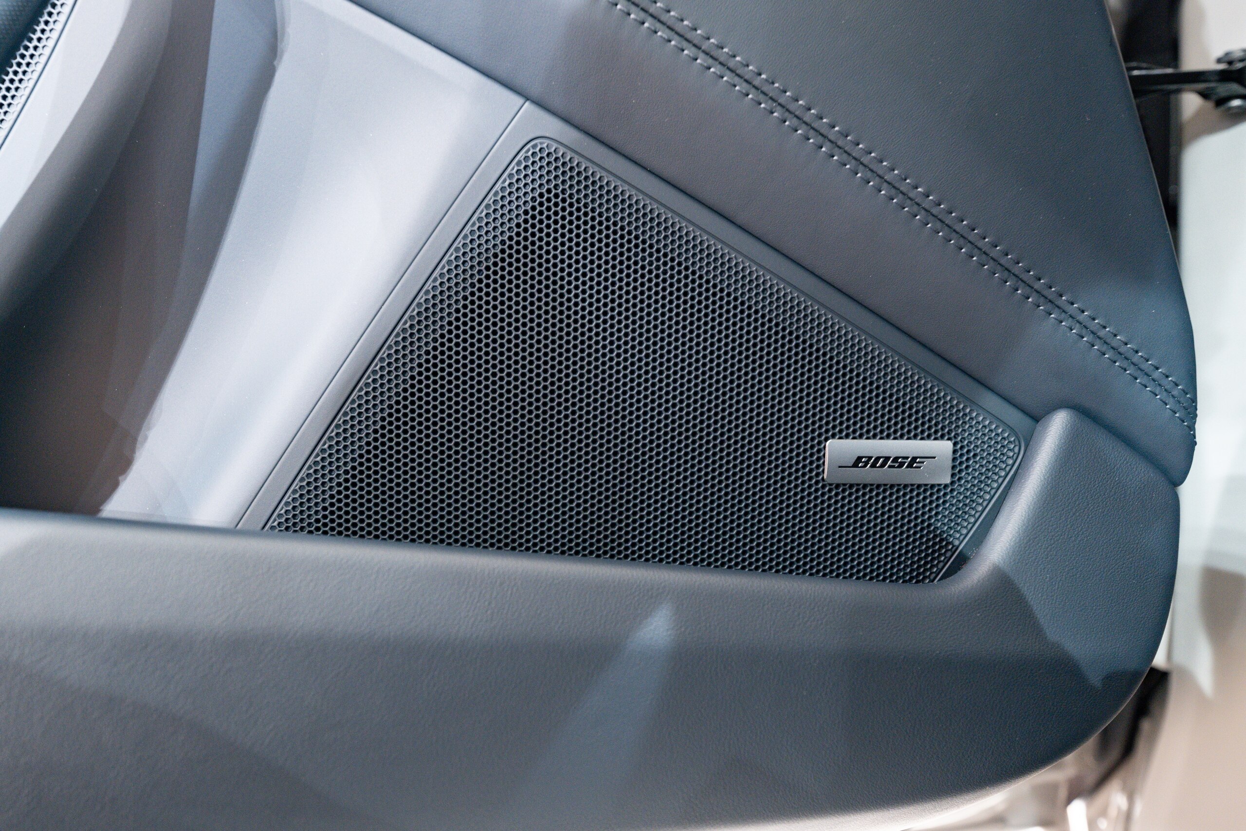 2024 Porsche 911 Carrera — Photo 11 / 21
