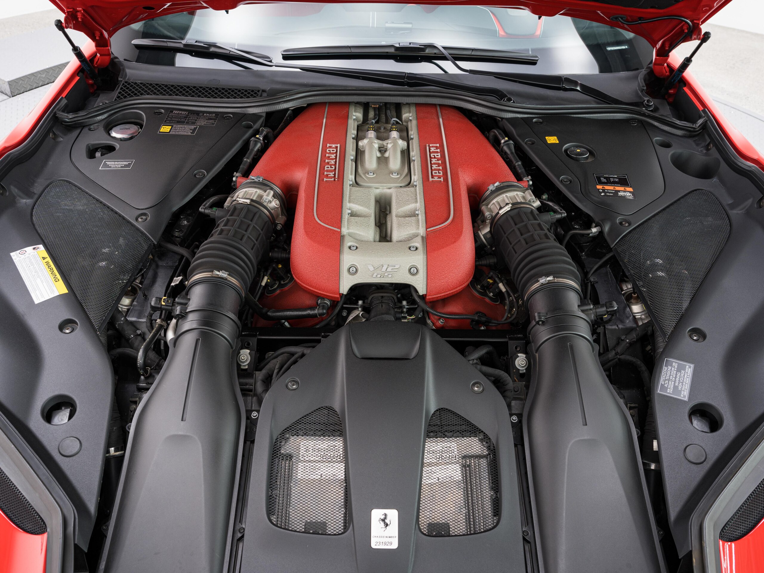2018 Ferrari 812 Superfast — Photo 27 / 29