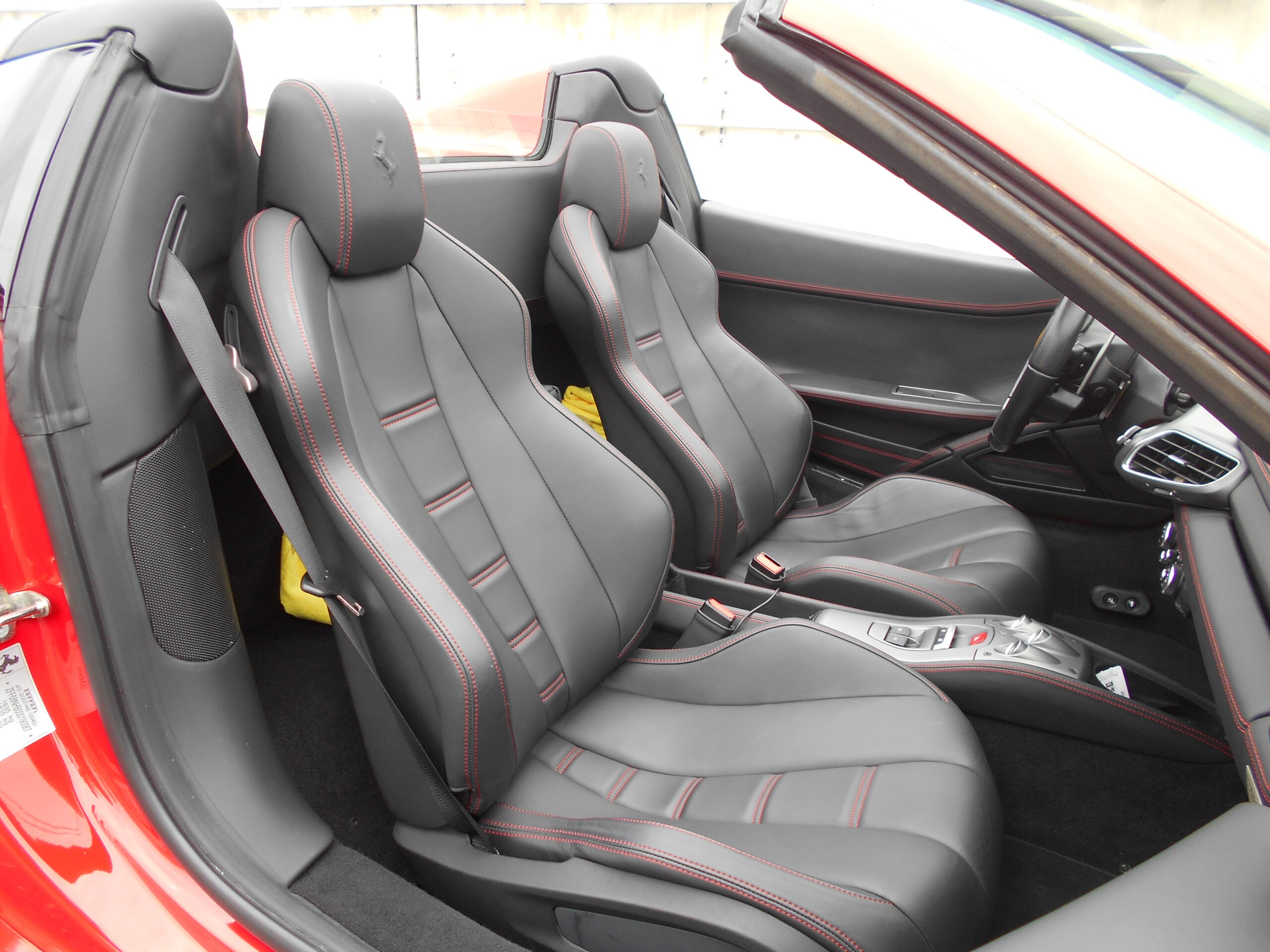2012 Ferrari 458 Spider — Photo 8 / 19