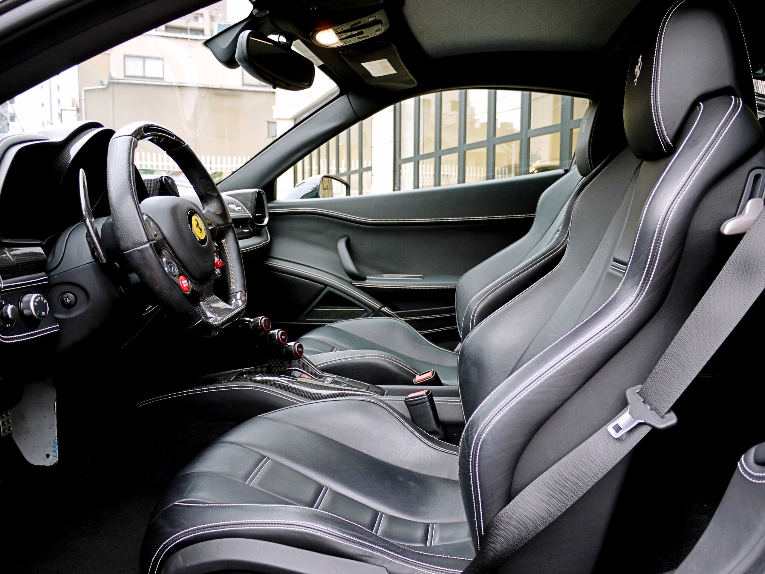 2013 Ferrari 458 Italia F1 DCT — Photo 6 / 11
