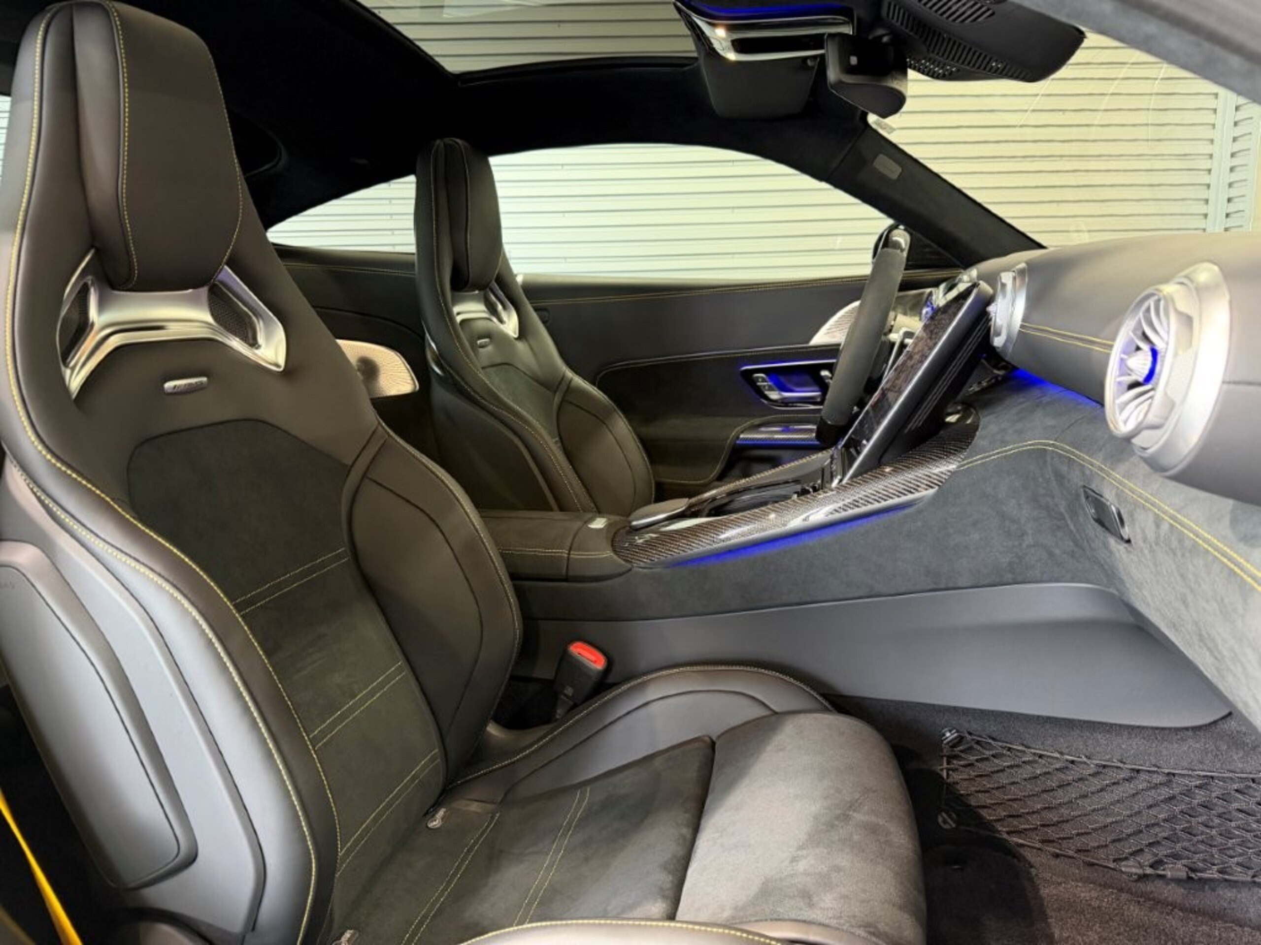 2025 Mercedes Benz AMG GT63 SE Performance — Photo 43 / 61