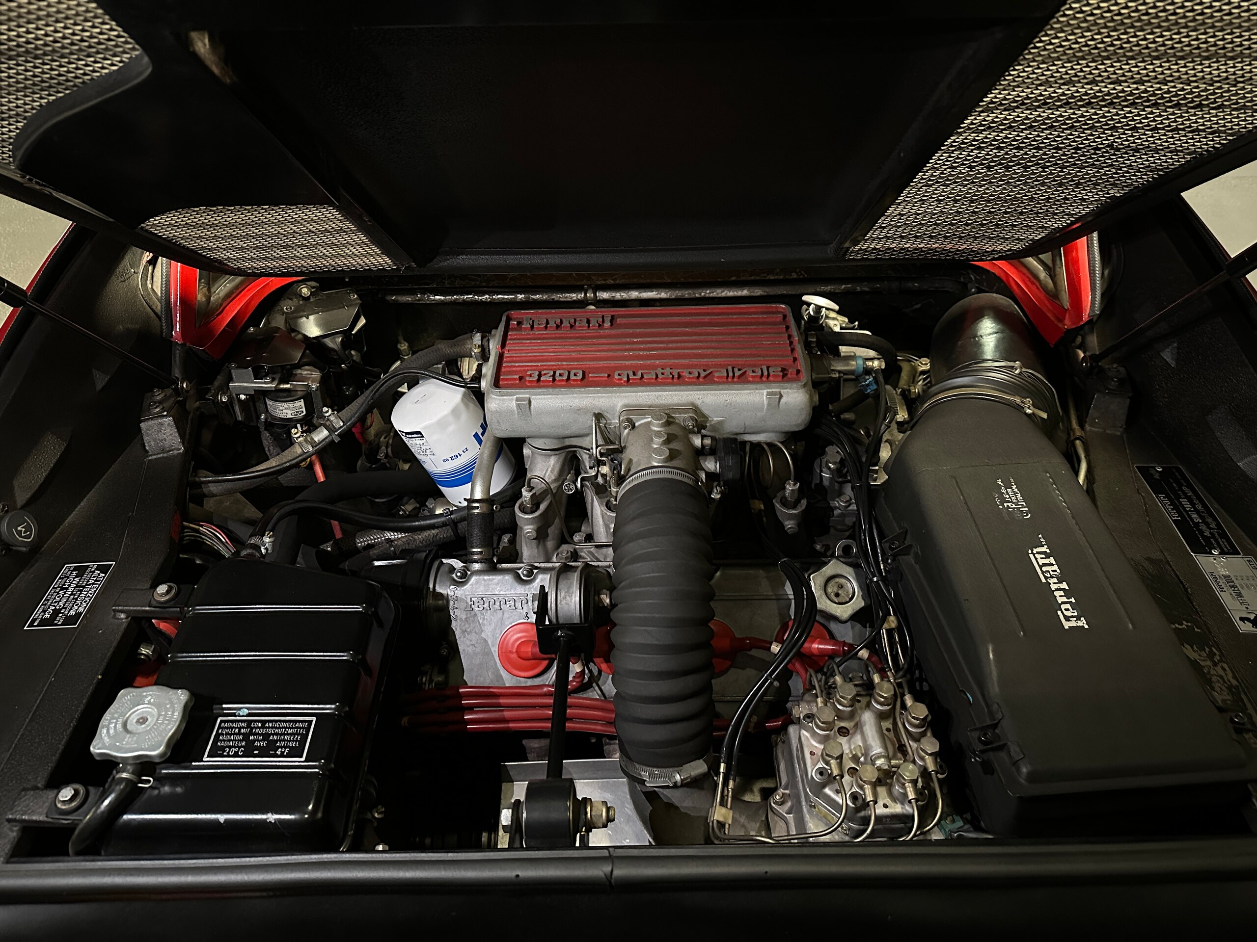 1986 Ferrari 328 GTB — Photo 19 / 19