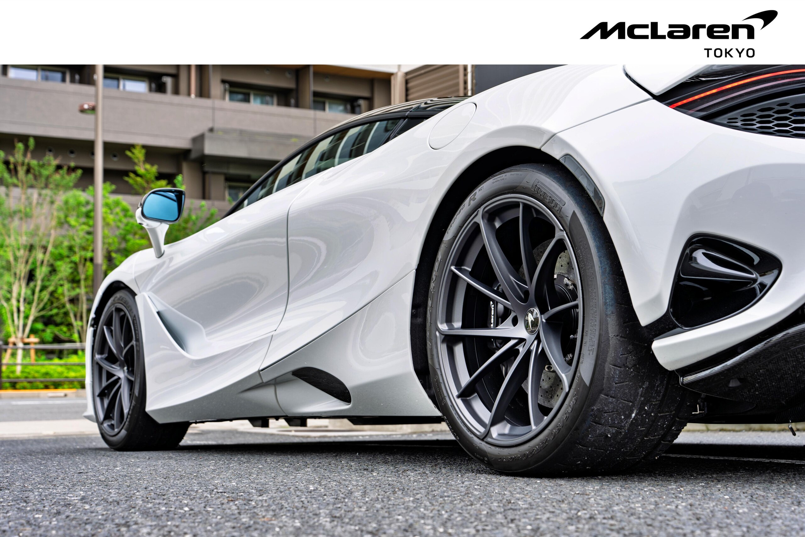 2024 McLaren 750S — Photo 23 / 44