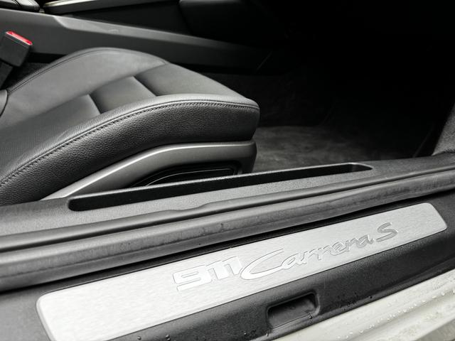 2019 Porsche 911 Carrera S — Photo 32 / 33