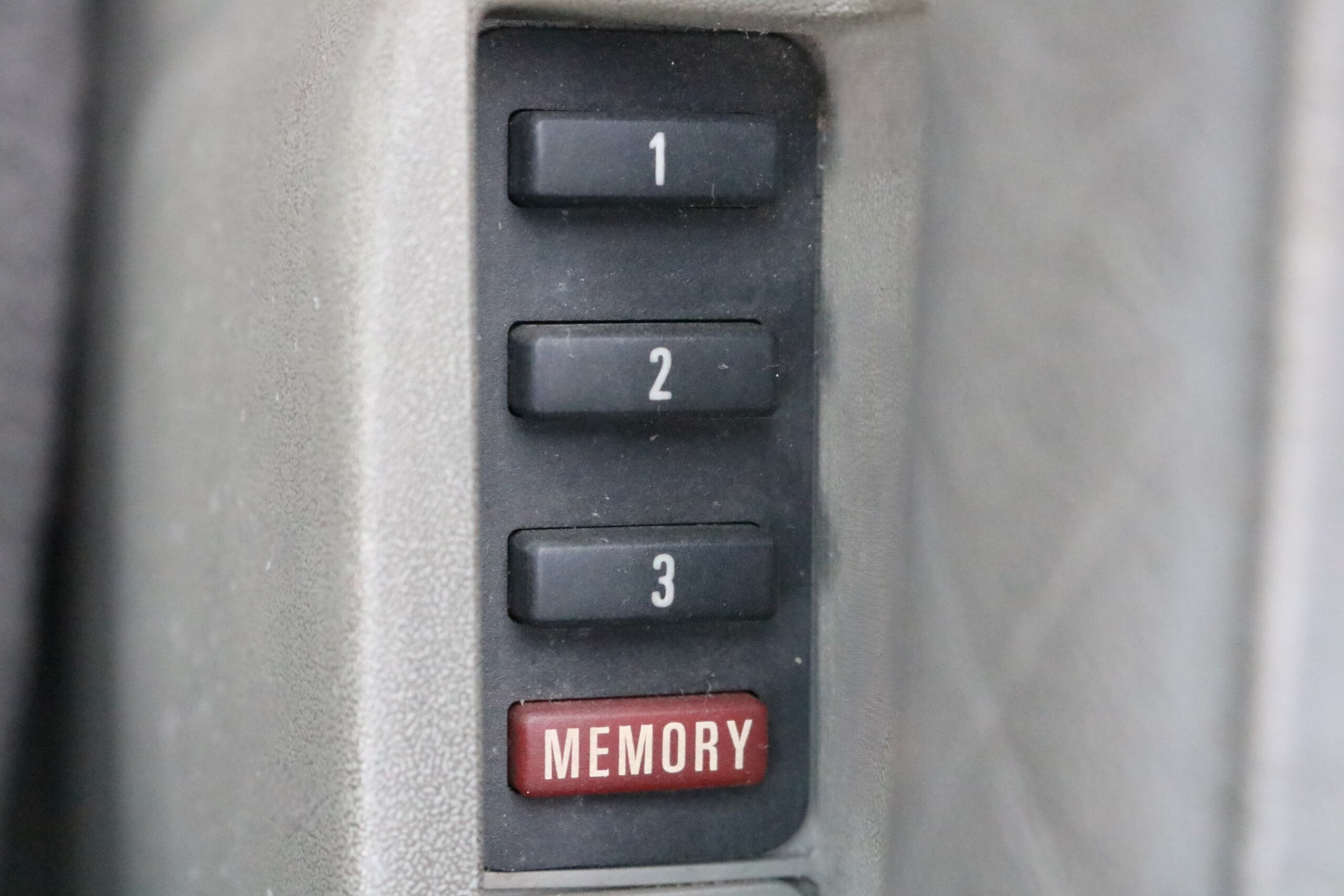 1995 BMW Touring 540i — Photo 15 / 24