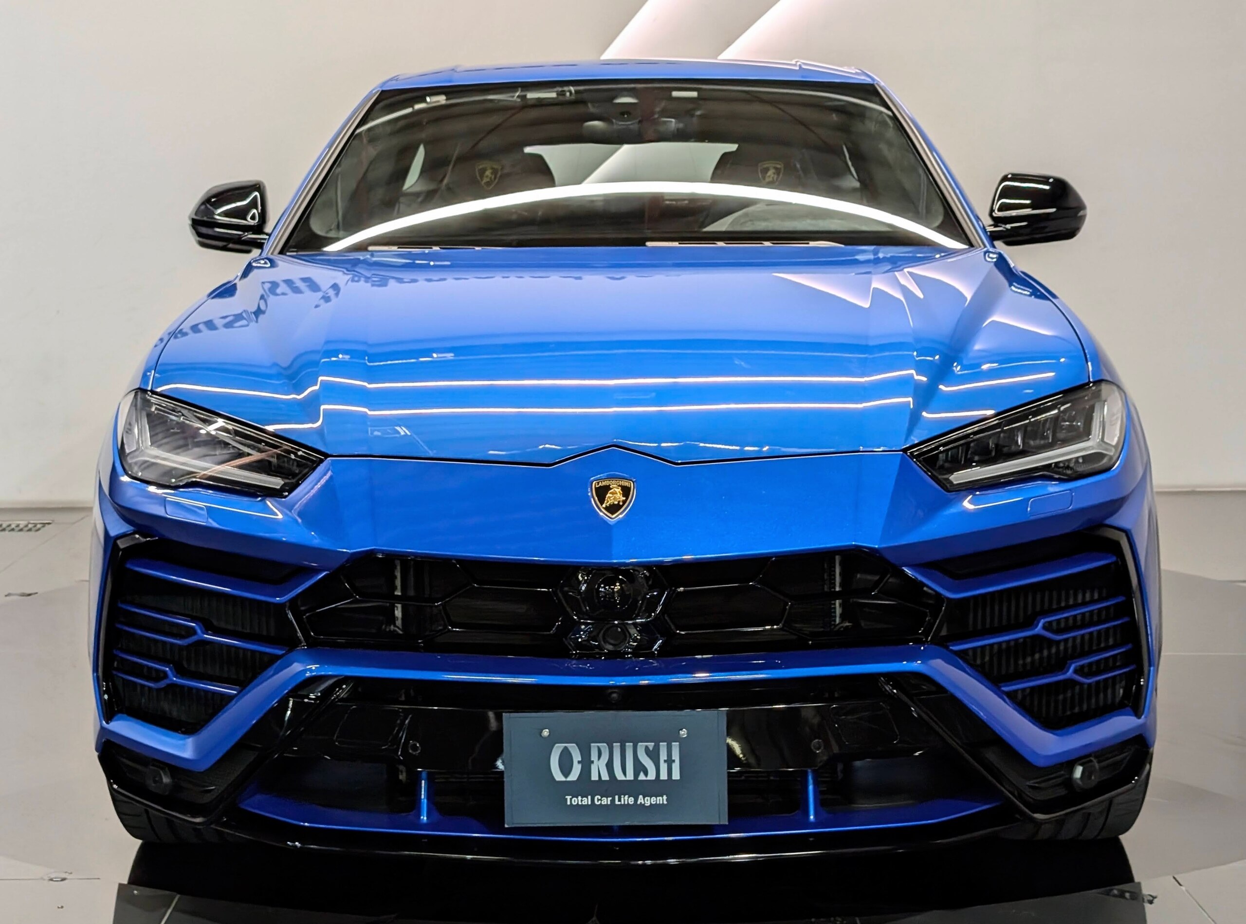 2019 Lamborghini Urus PBEA1ZL4KLA05380 for sale in Japan