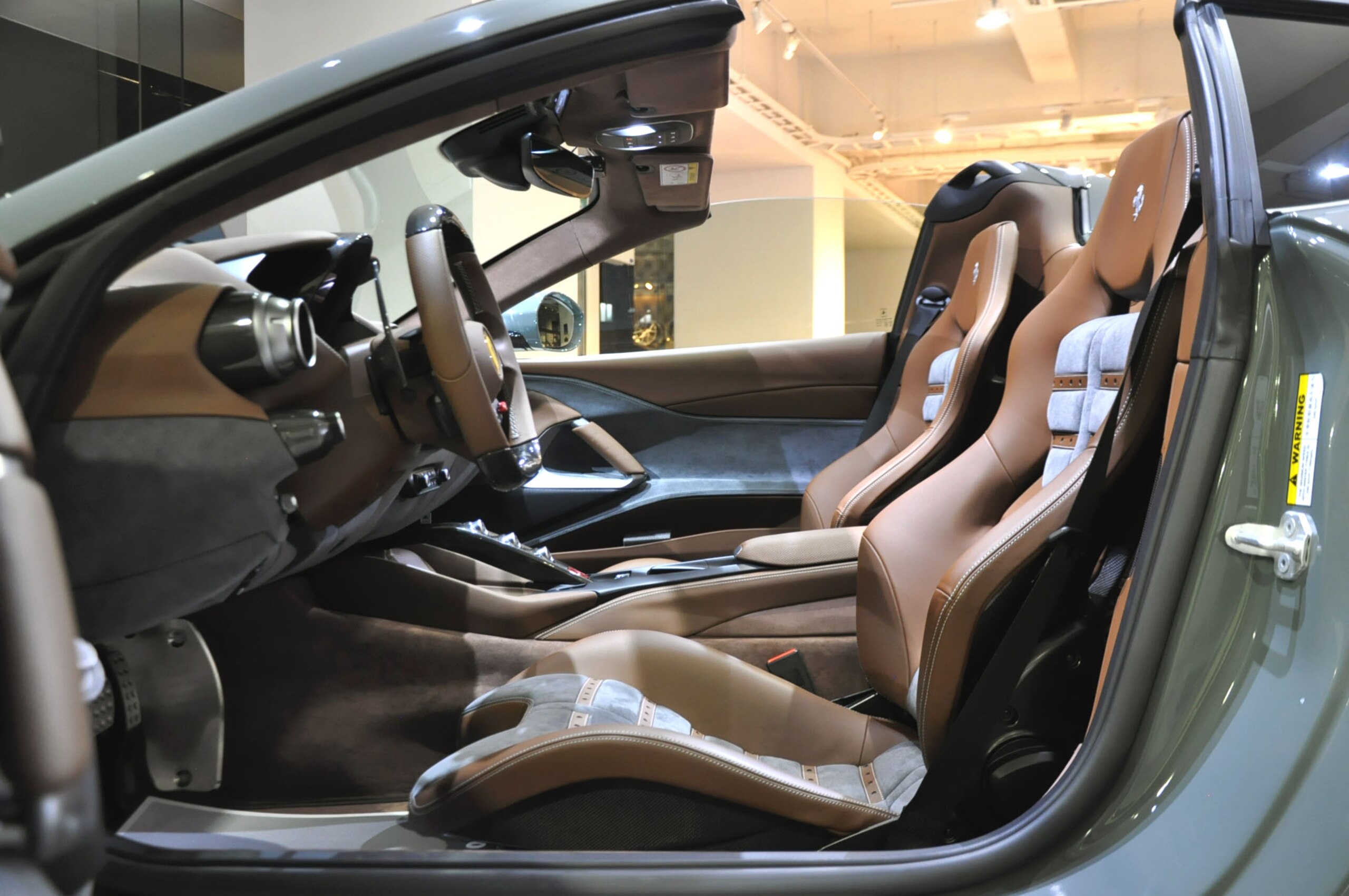 2021 Ferrari 812GTS — Photo 9 / 20