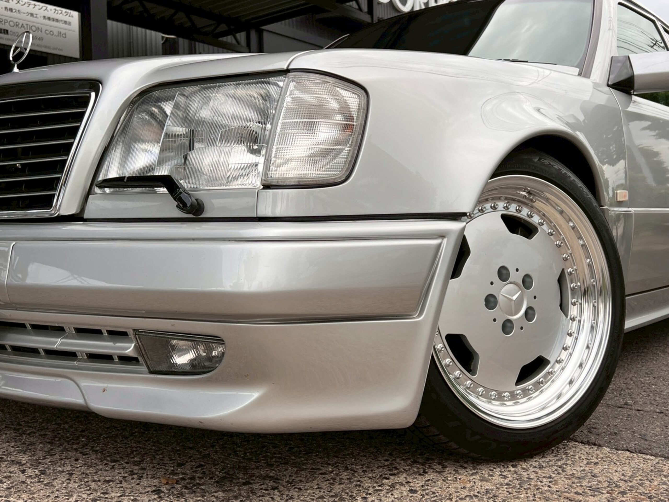1995 Mercedes Benz E60 AMG — Photo 13 / 74