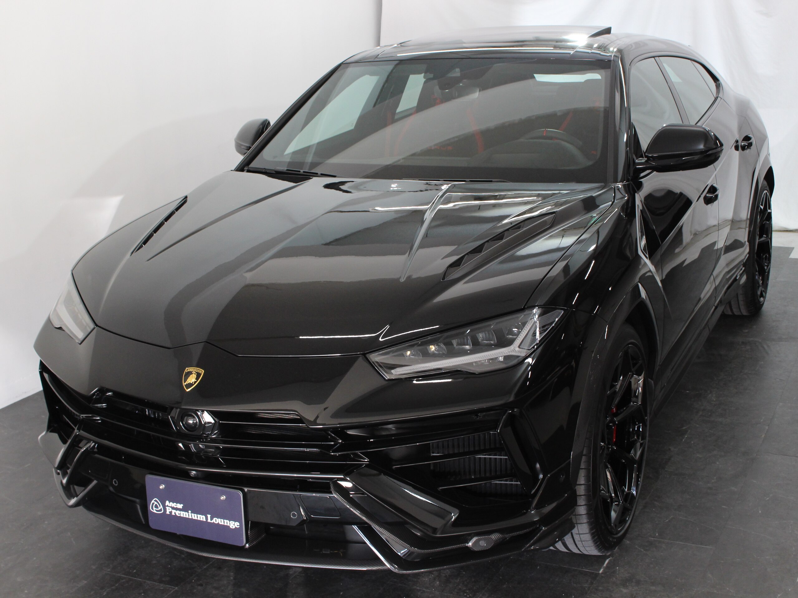 2024 Lamborghini Urus Performante for sale in Japan
