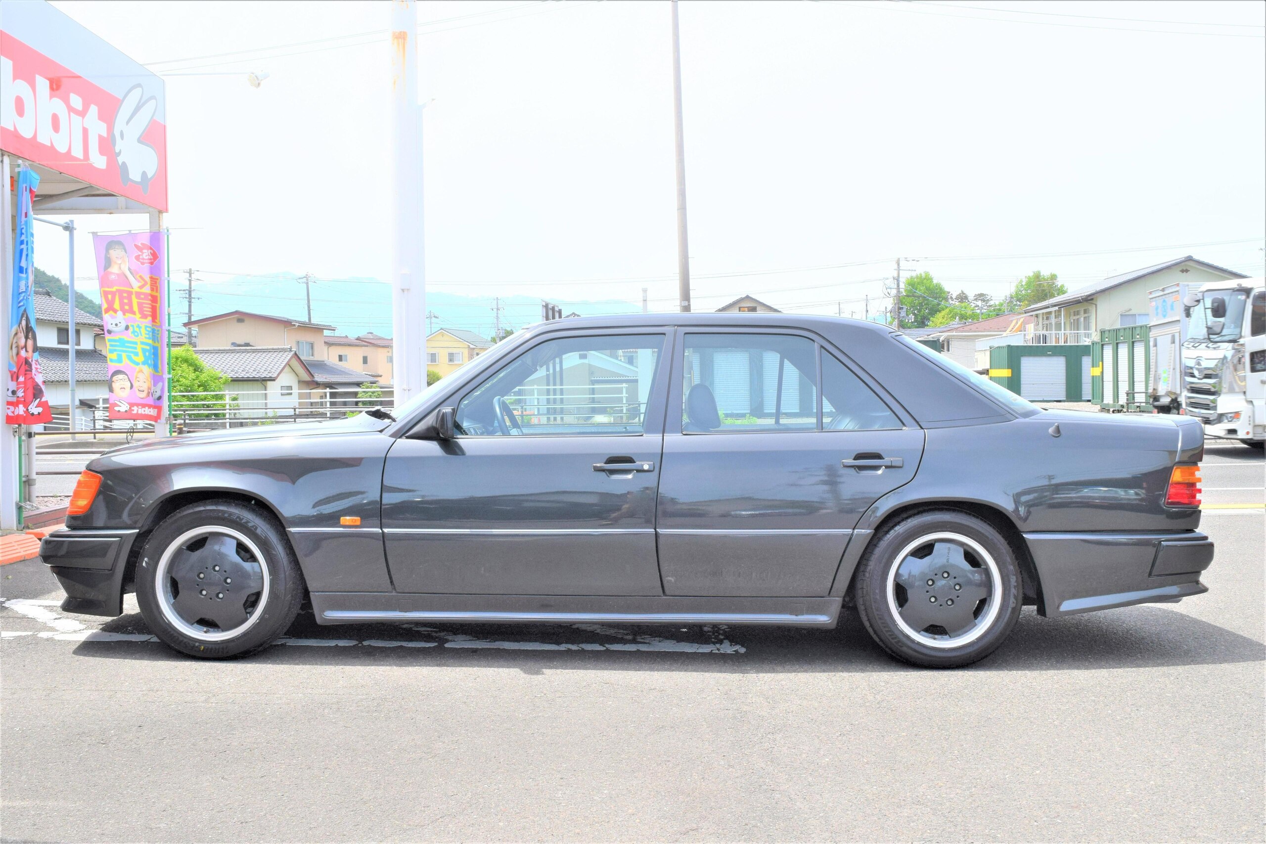 1988 Mercedes Benz 300E 3.2 AMG — Photo 6 / 20