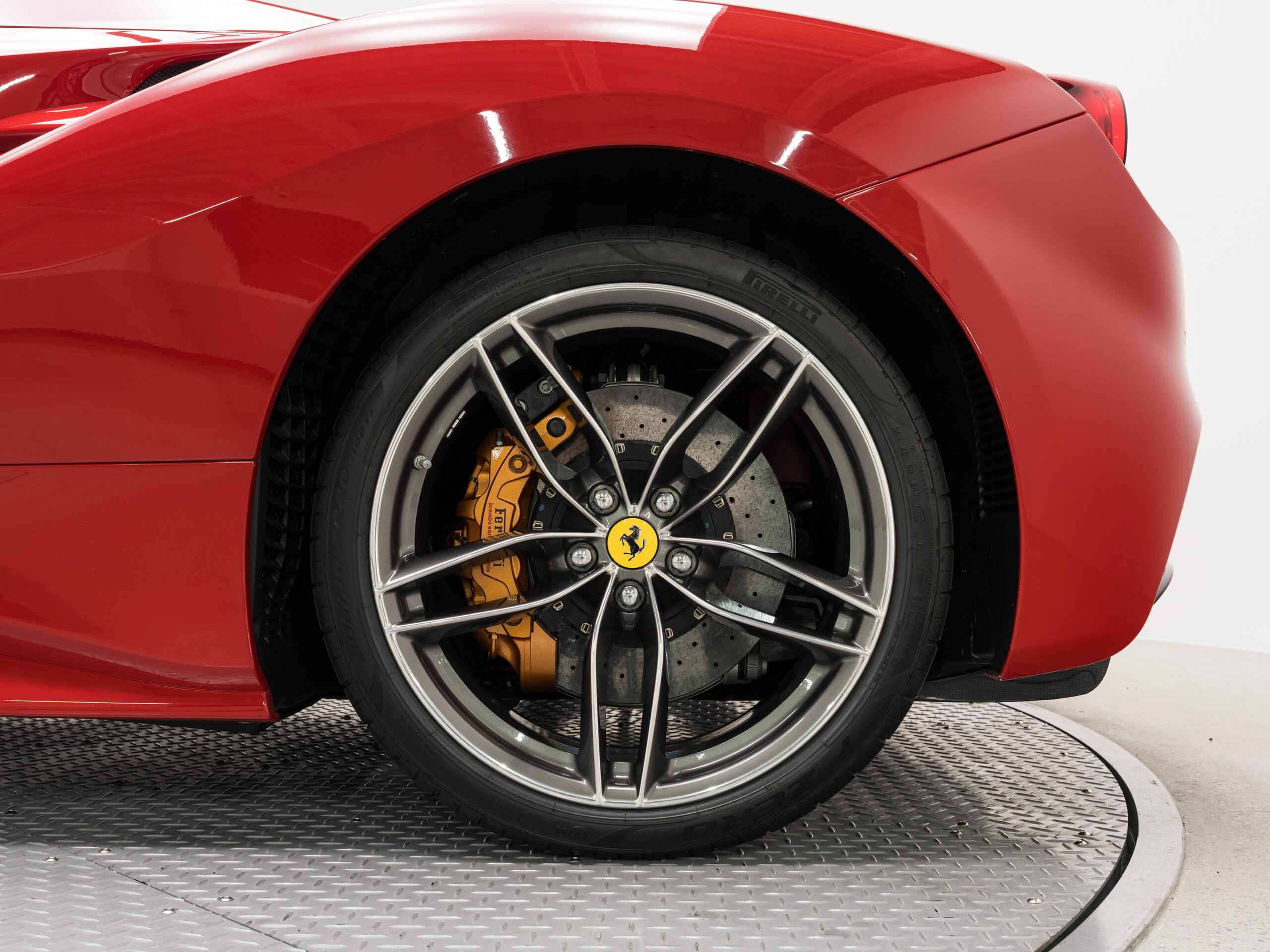 2016 Ferrari 488 Spider — Photo 23 / 30
