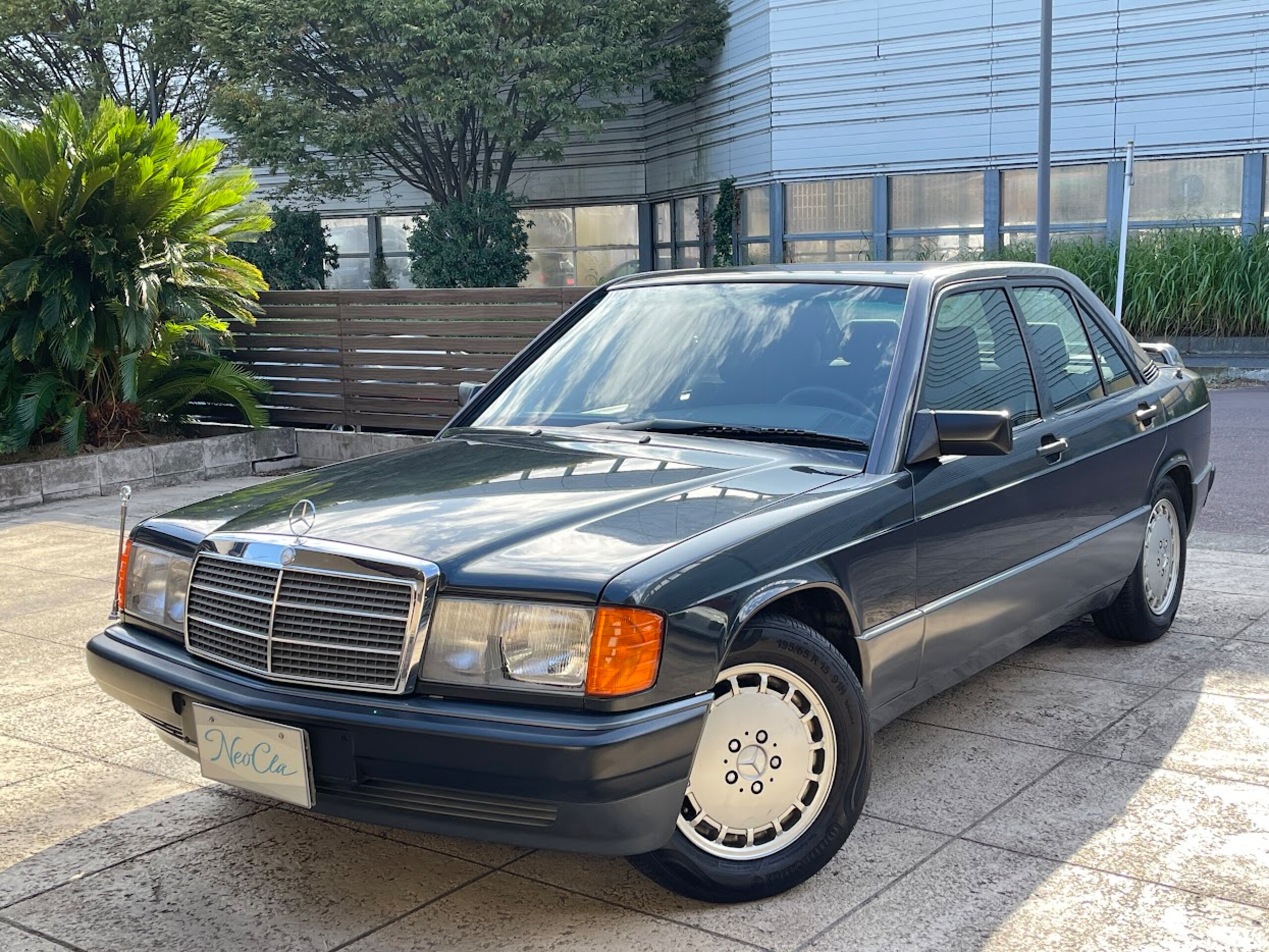 1991 Mercedes Benz 190E for sale in Japan