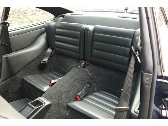 1991 Porsche 911 Carrera 2 — Photo 16 / 23