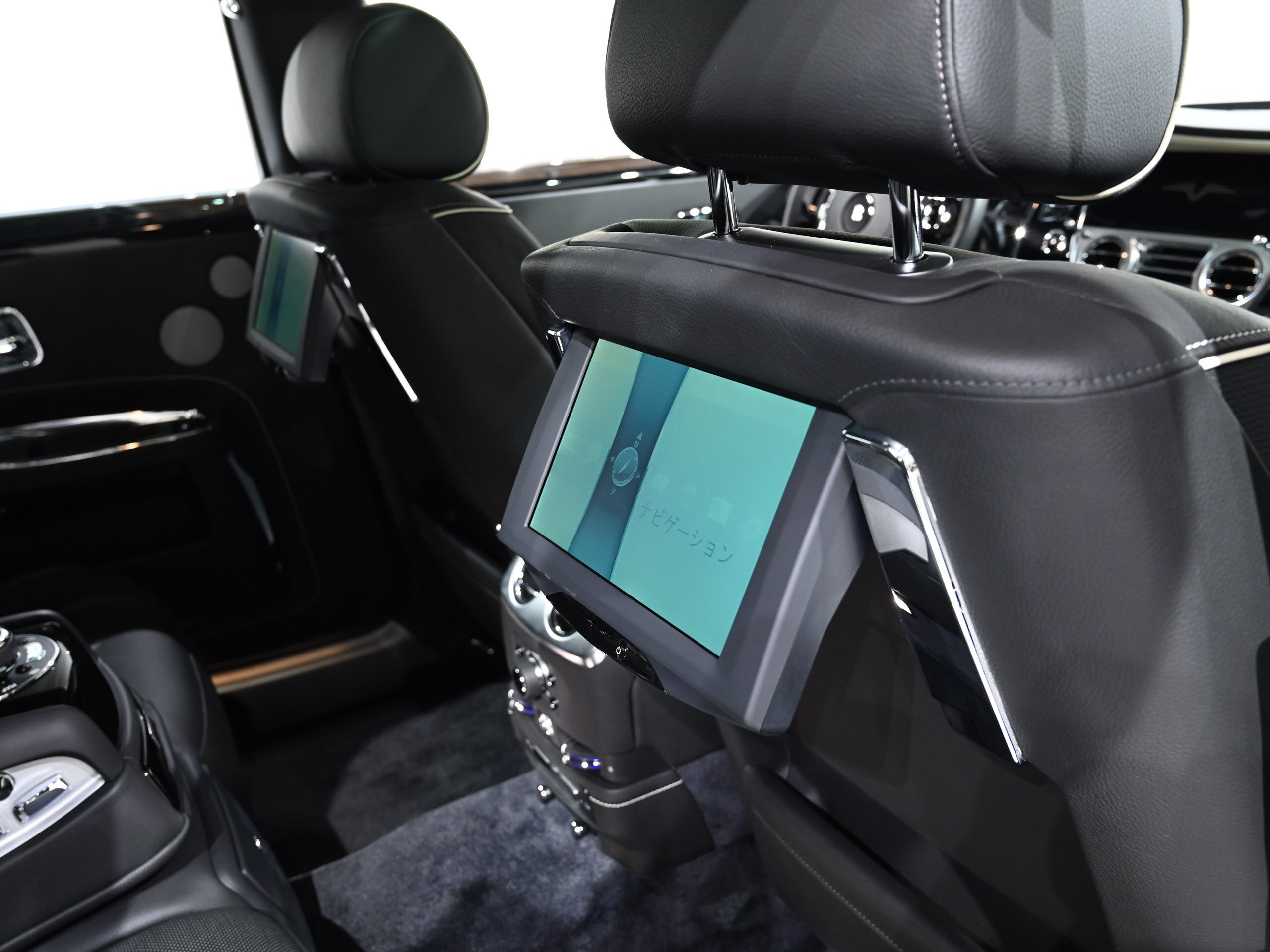2014 Rolls-Royce Ghost — Photo 22 / 28