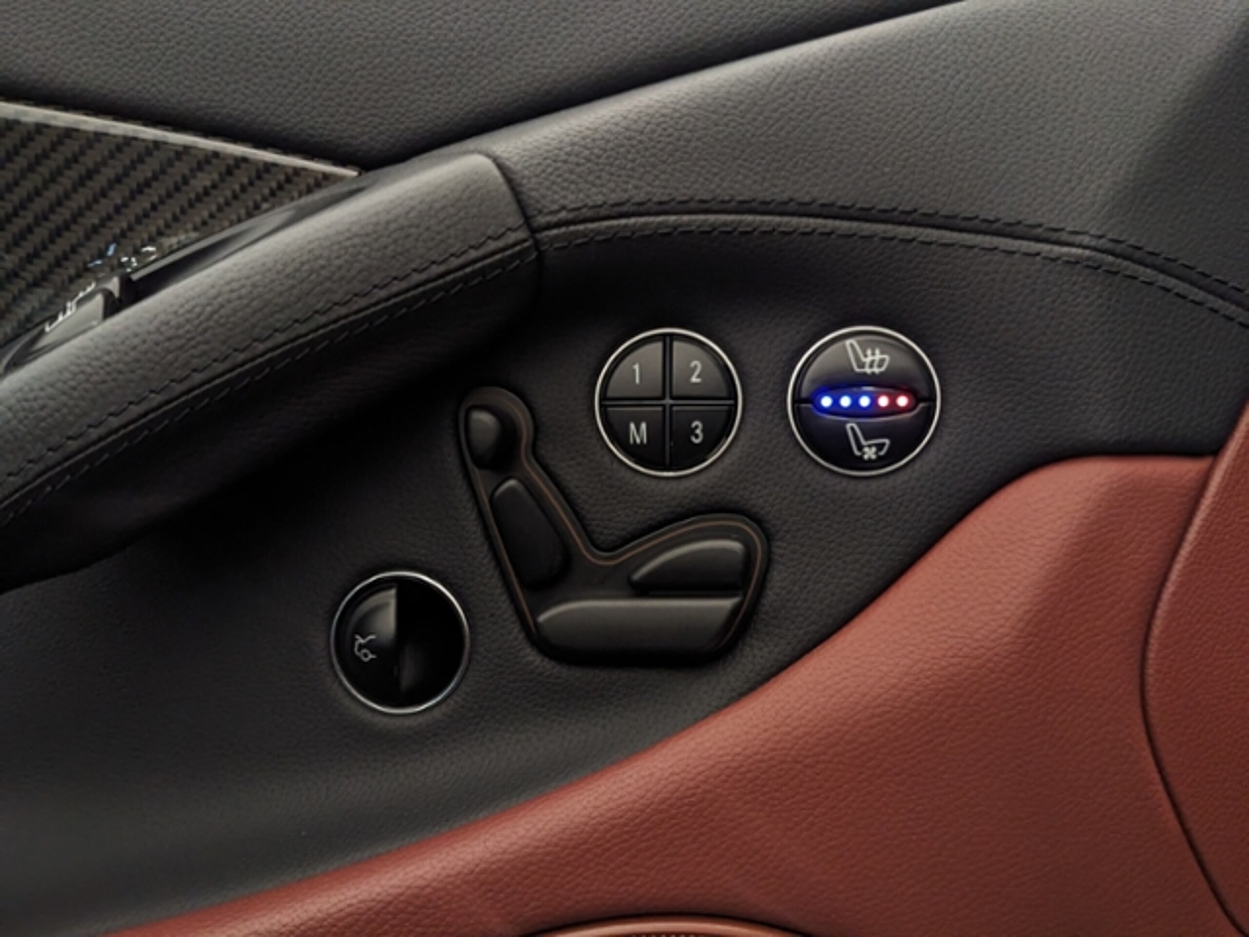 2007 Mercedes Benz SL55 AMG — Photo 18 / 25