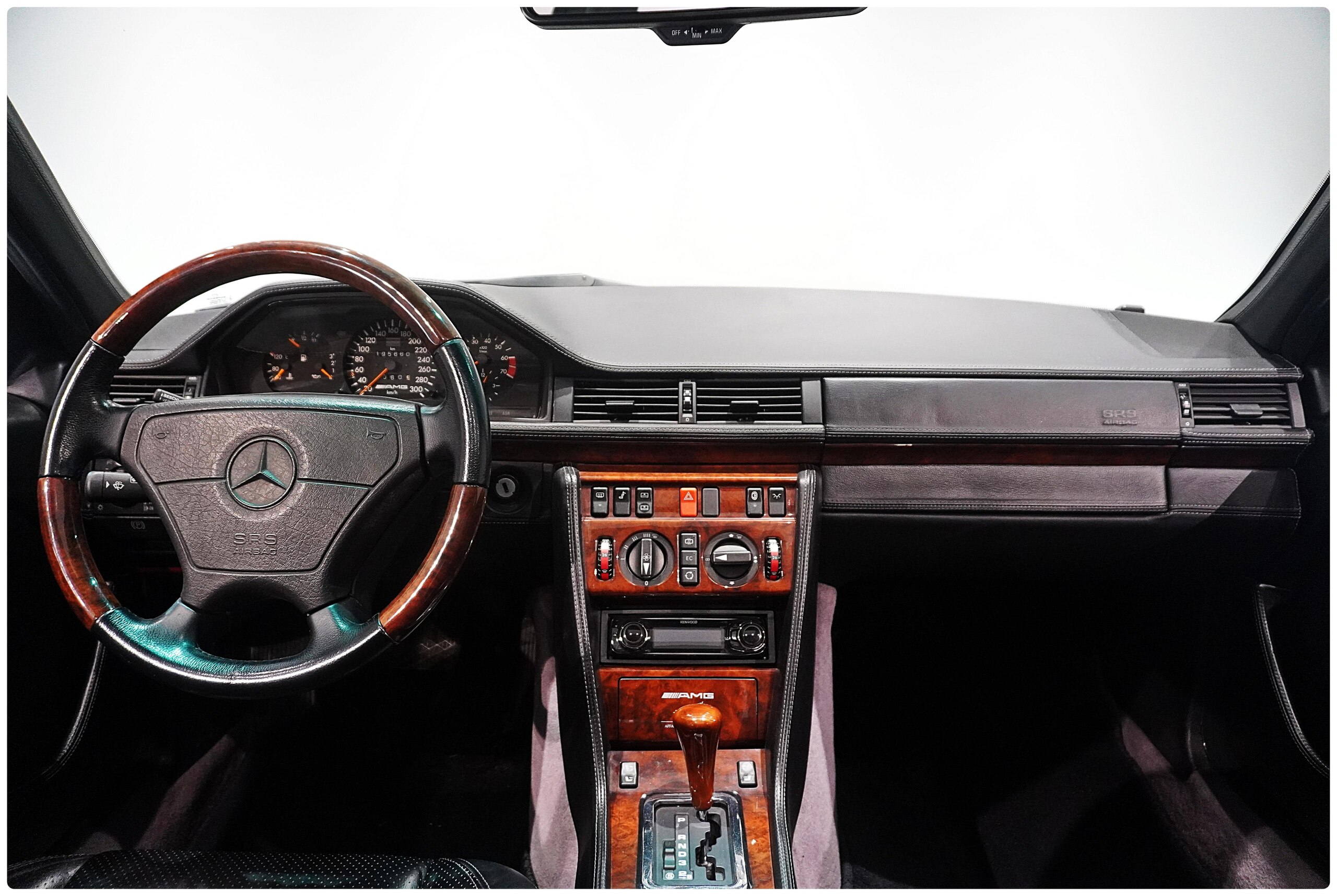 1995 Mercedes Benz E60 AMG — Photo 7 / 23