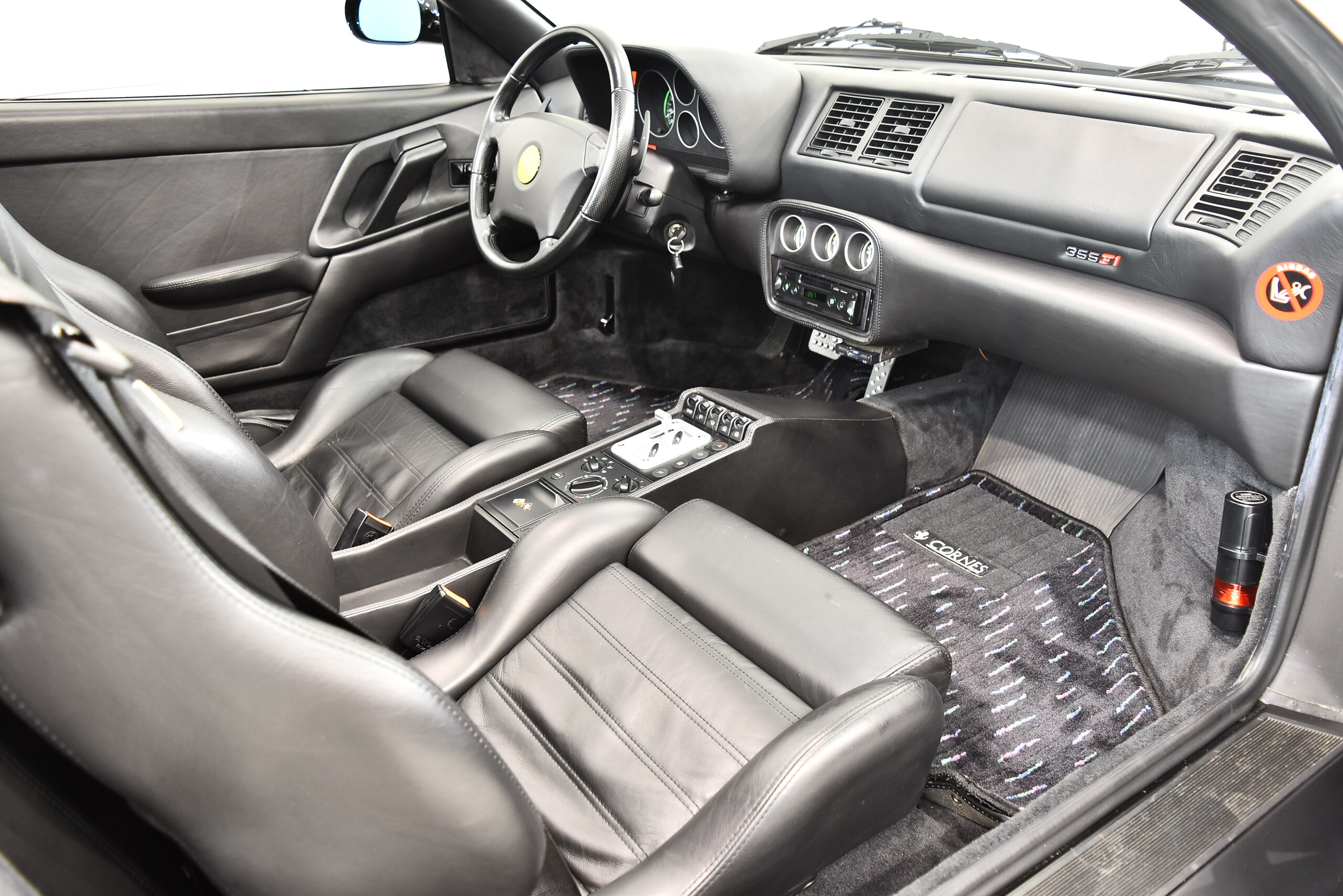 2000 Ferrari F355 GTS — Photo 12 / 17