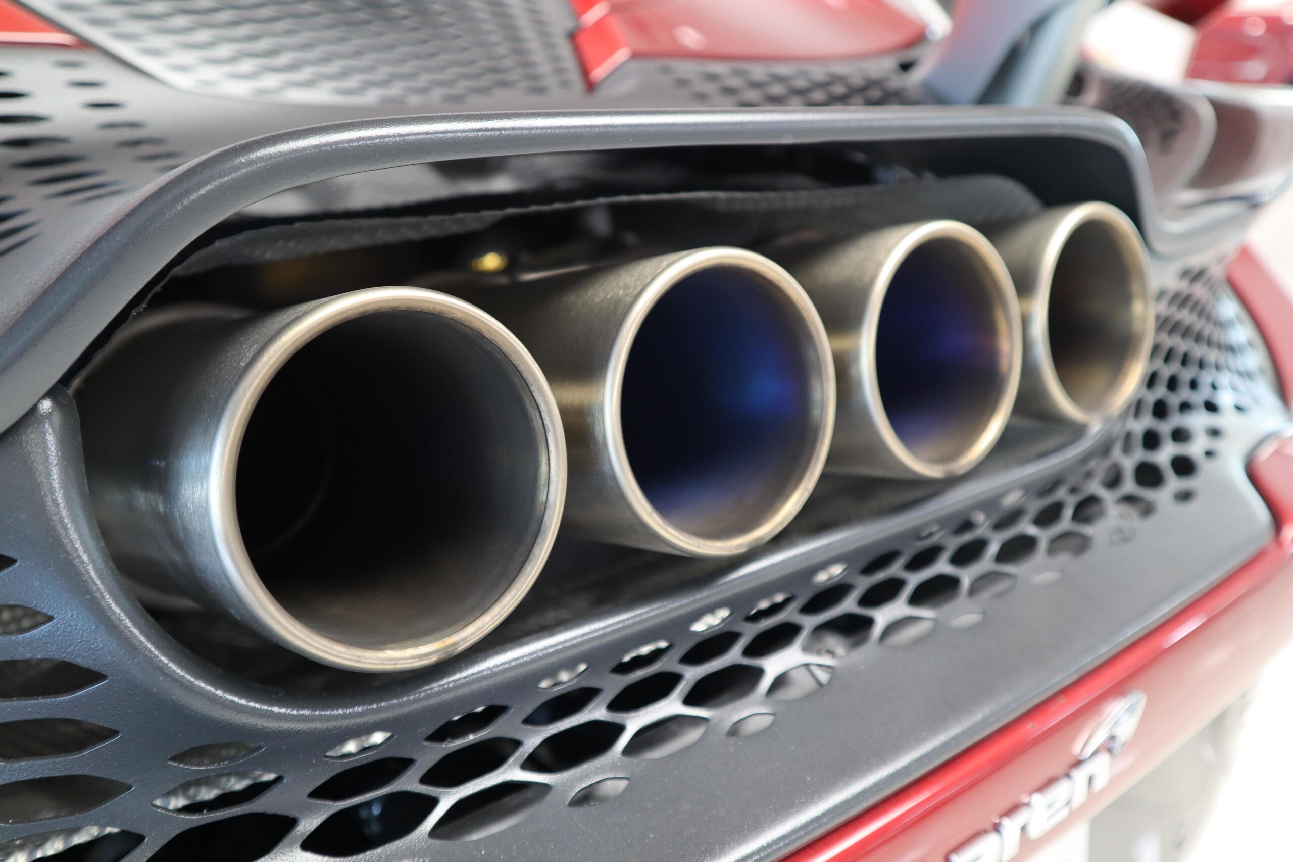 2023 McLaren 765LT Spider — Photo 11 / 49