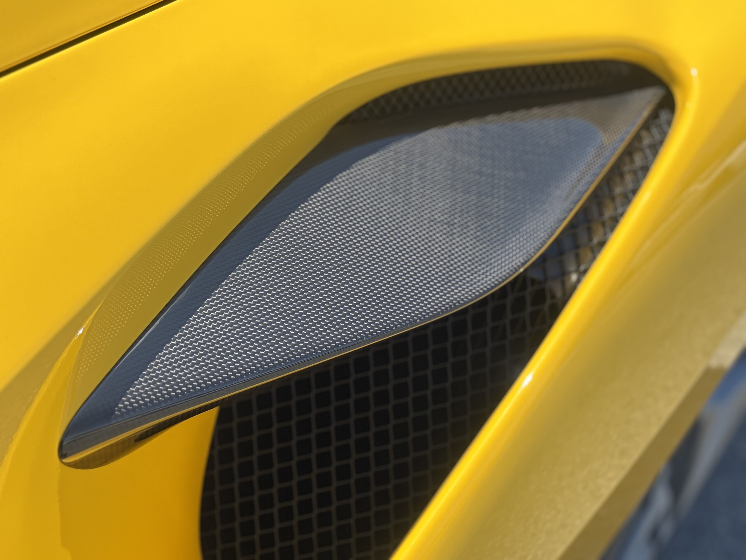 2021 Ferrari F8 Spider — Photo 24 / 37