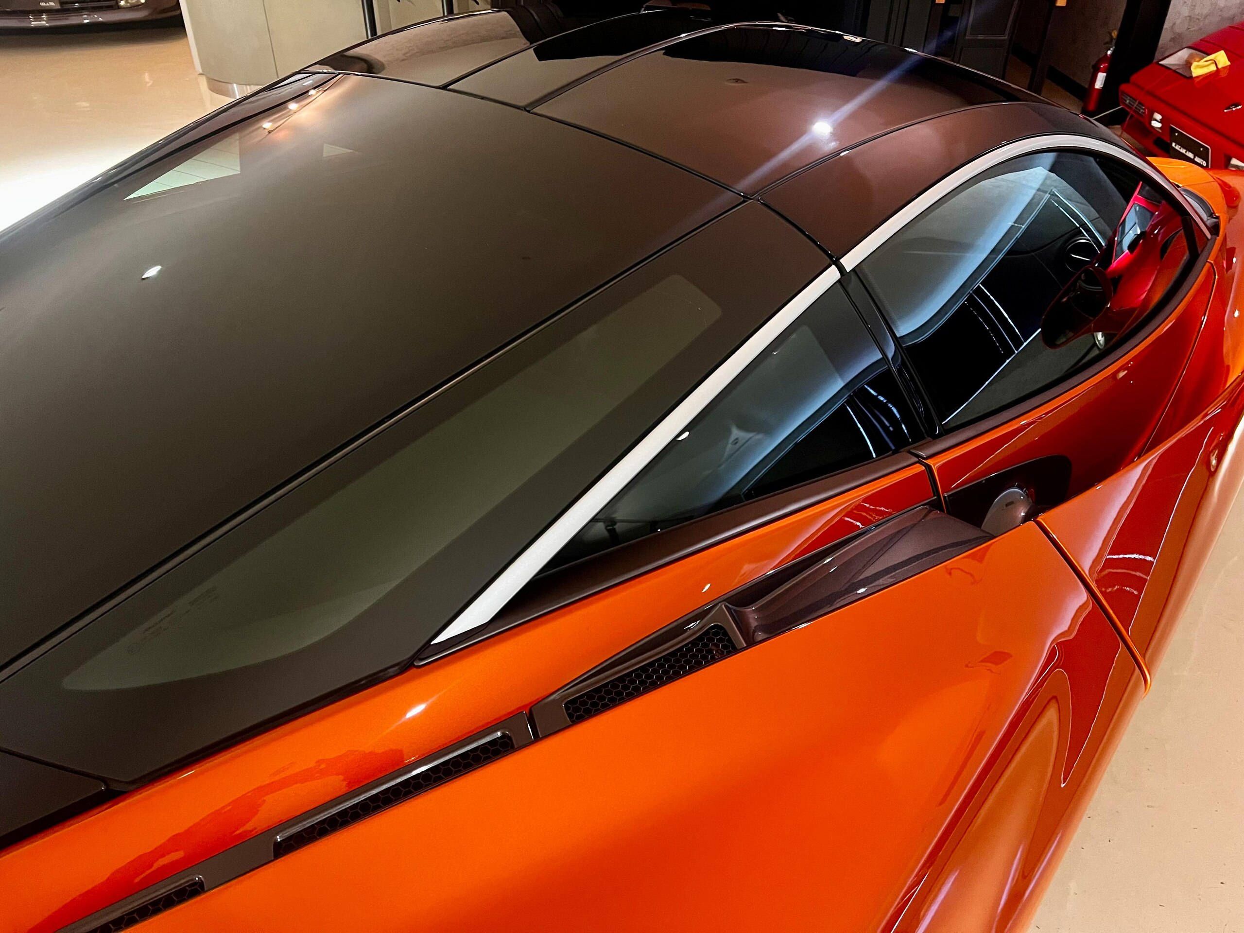 2018 McLaren 720S — Photo 17 / 20